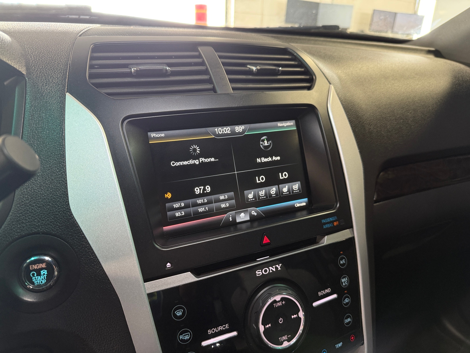 Thumbnail: 2015 Ford Explorer - 3
