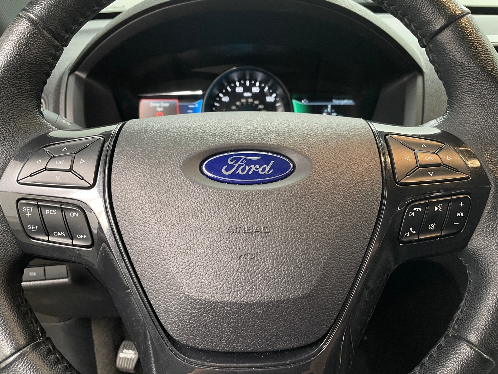 Thumbnail: 2018 Ford Explorer - 5