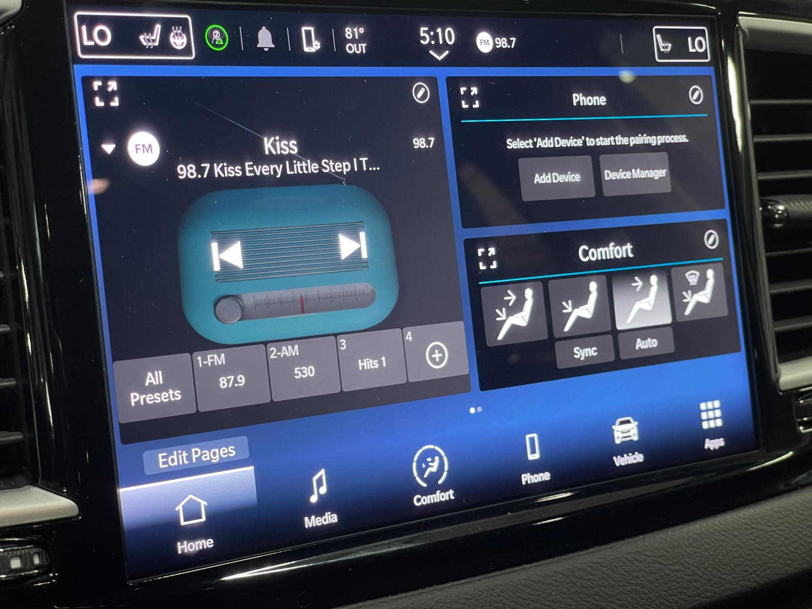 Thumbnail: 2024 Chrysler Pacifica - 3