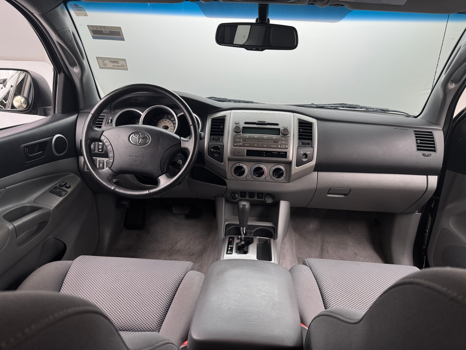 Thumbnail: 2011 Toyota Tacoma - 3