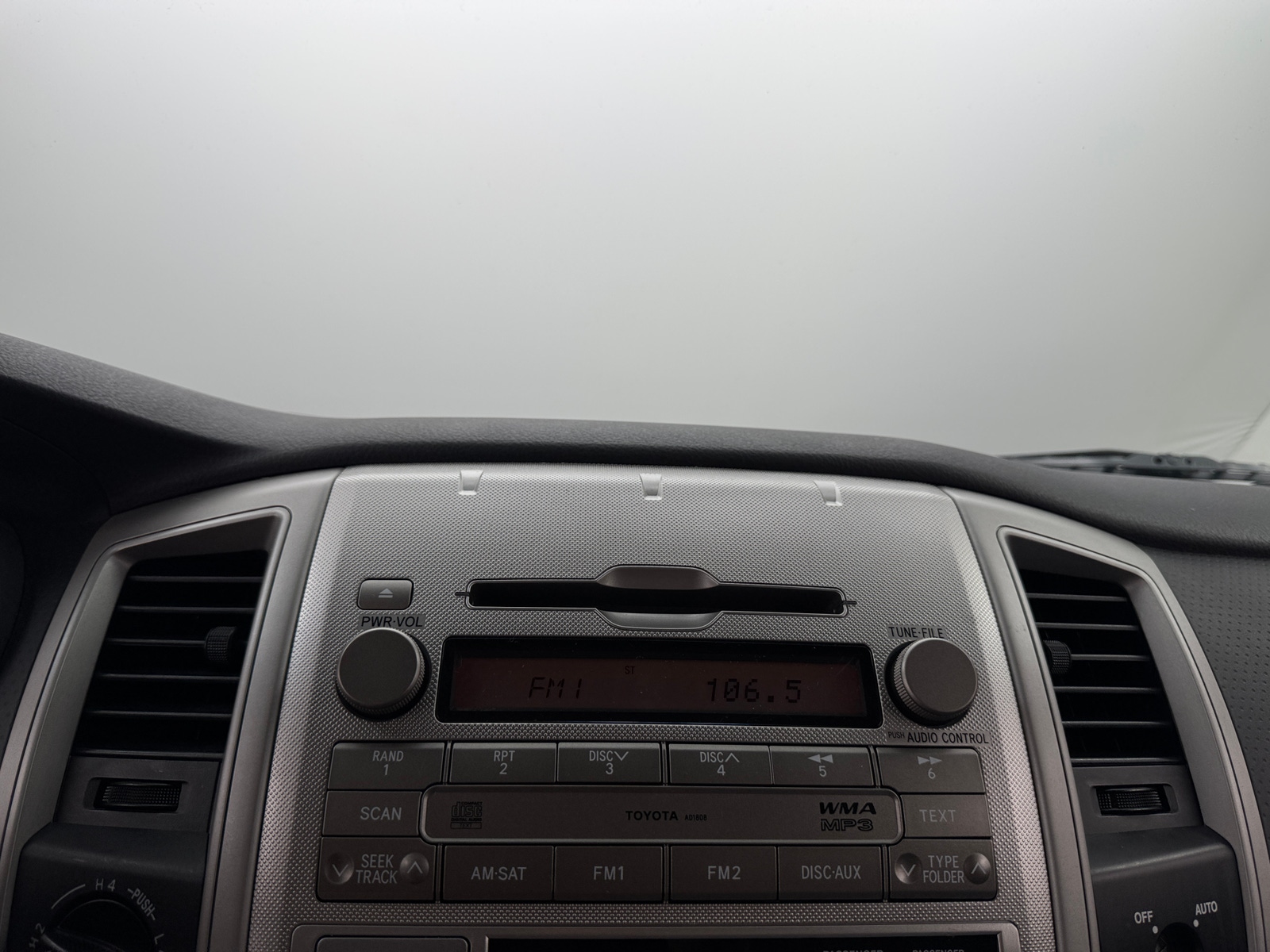 Thumbnail: 2011 Toyota Tacoma - 4