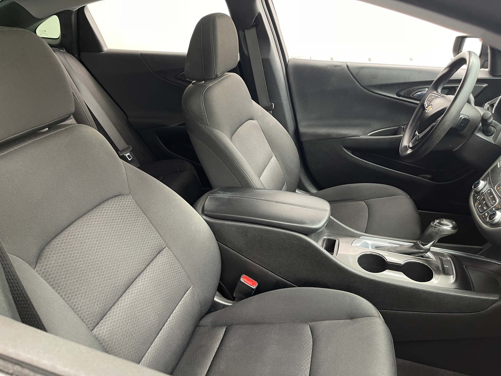 Thumbnail: 2020 Chevrolet Malibu - 2