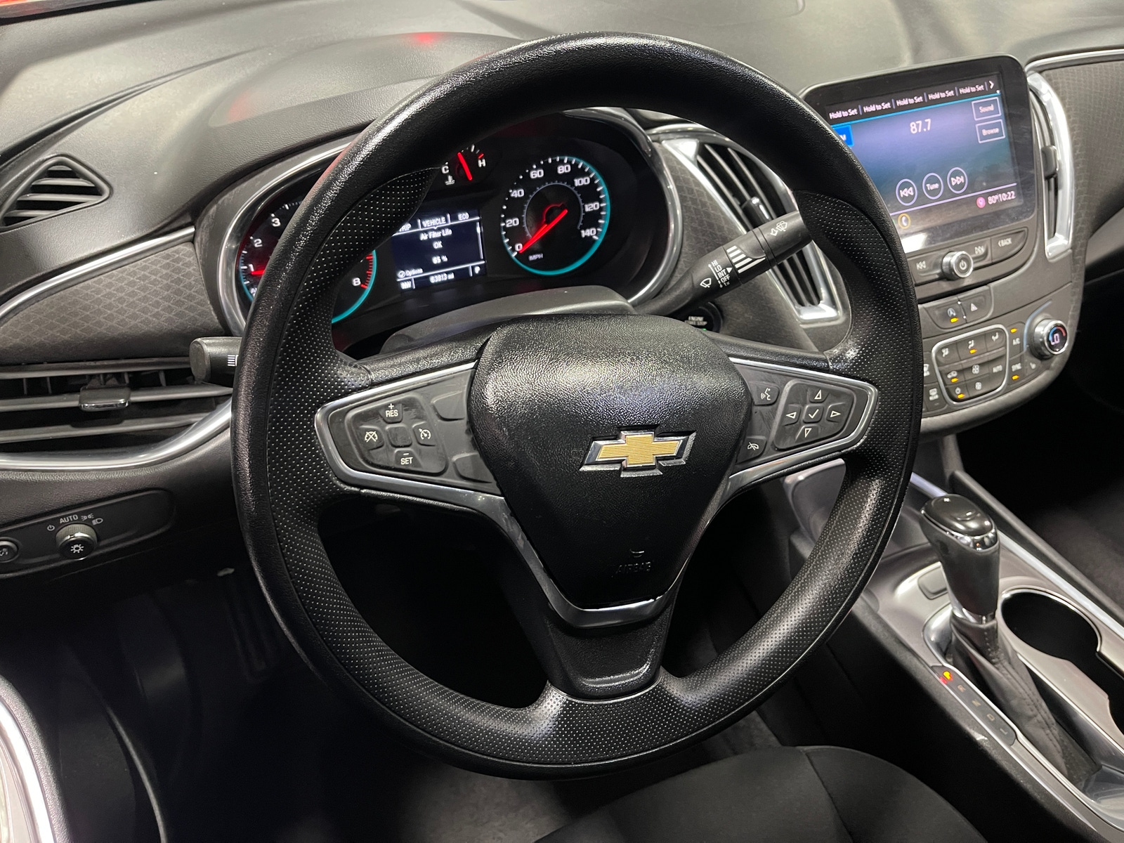 Thumbnail: 2020 Chevrolet Malibu - 5