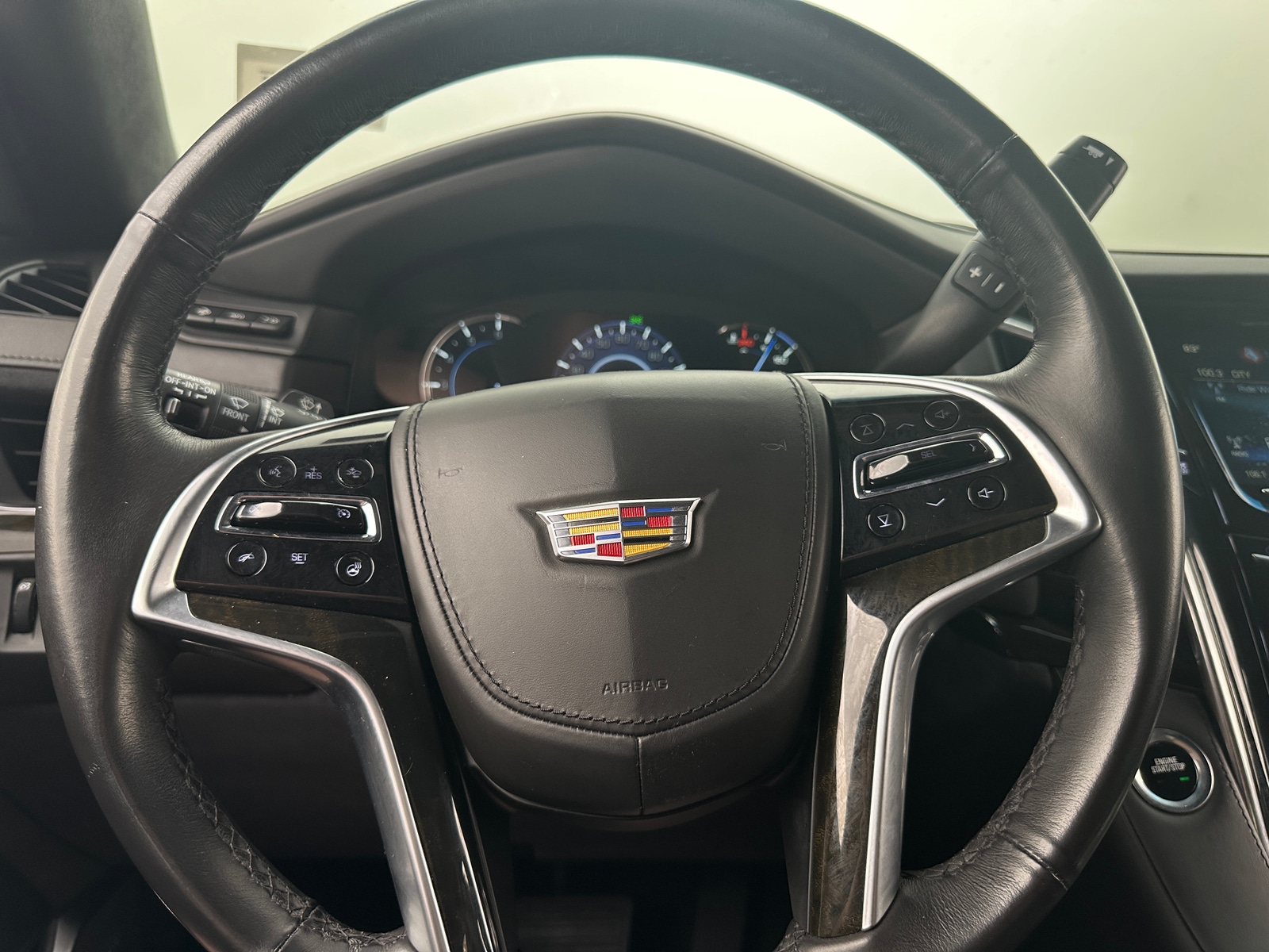 Thumbnail: 2019 Cadillac Escalade - 4