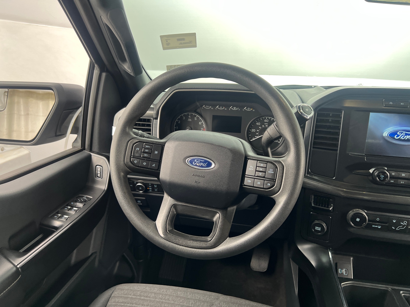 Thumbnail: 2021 Ford Econoline - 5