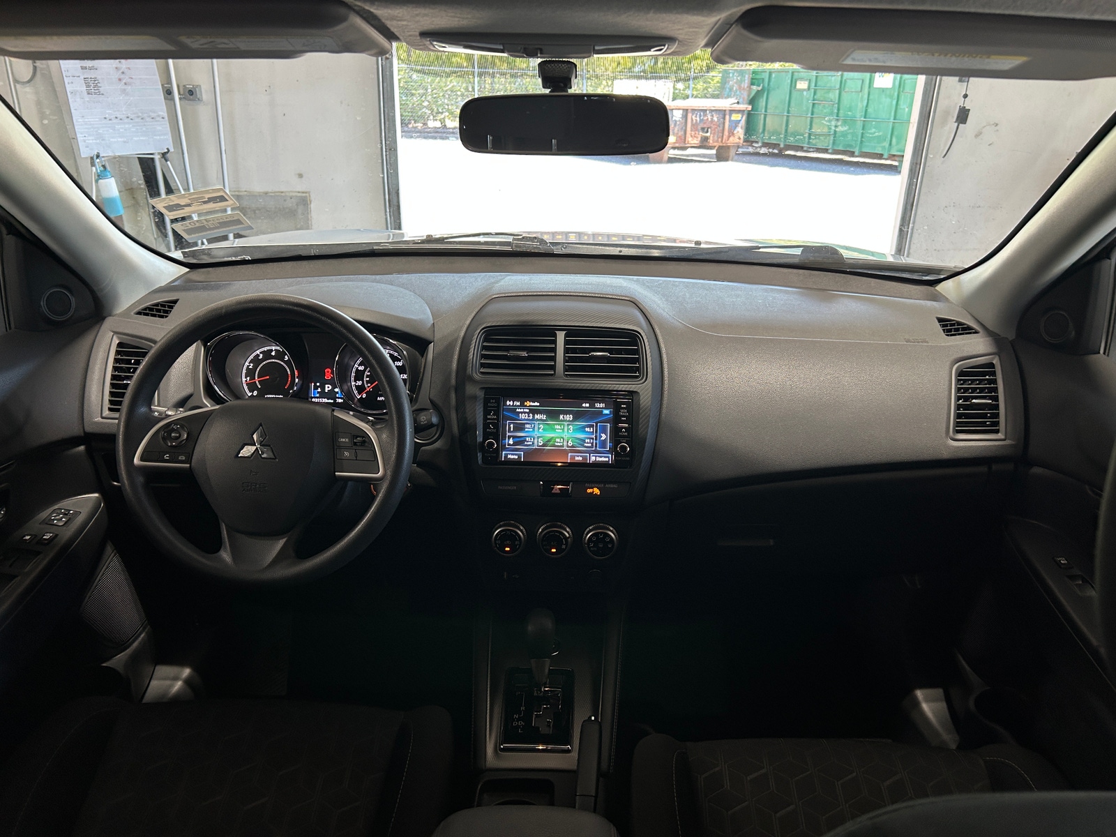 Thumbnail: 2020 Mitsubishi Outlander Sport - 3