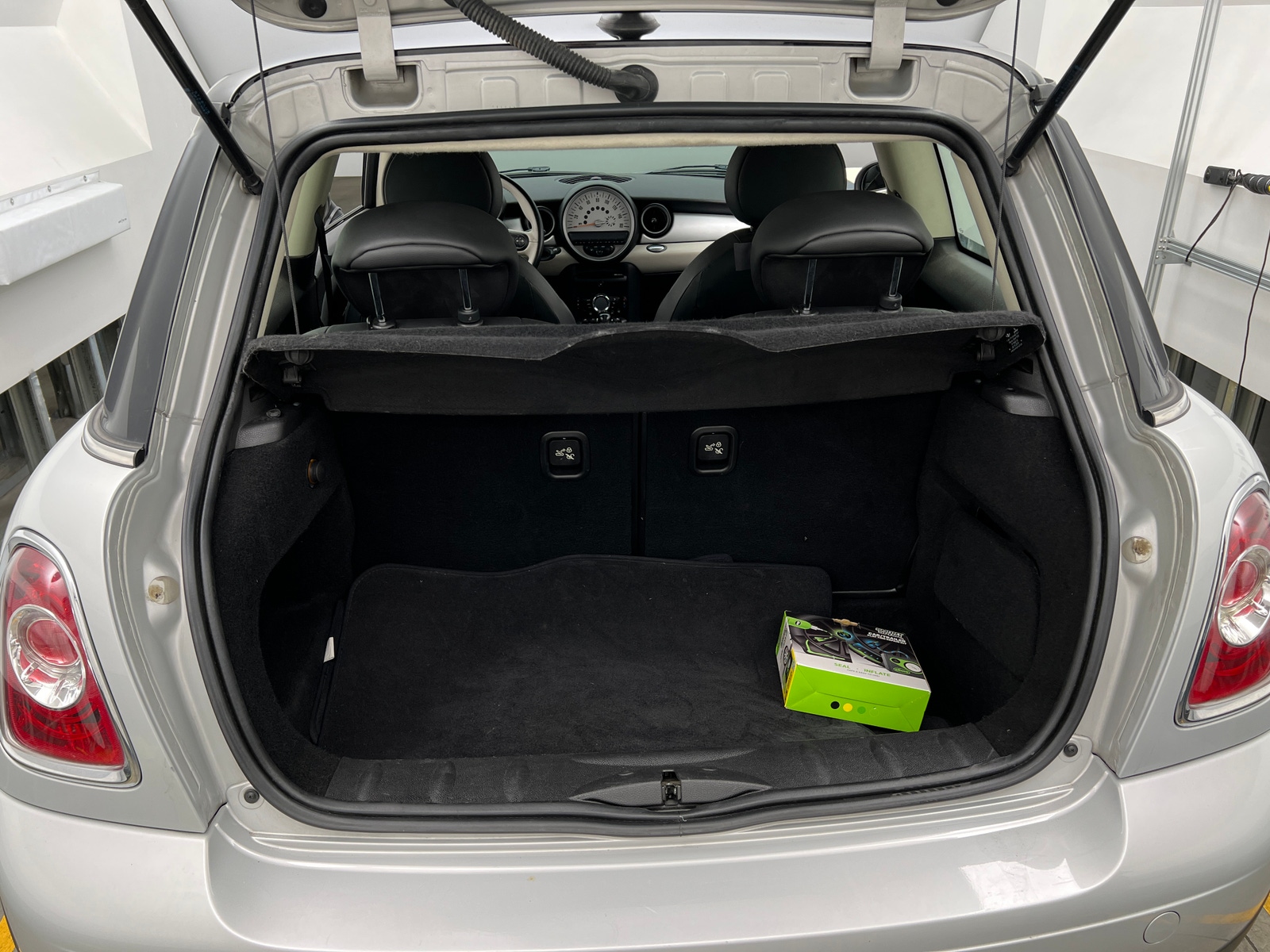 Thumbnail: 2013 MINI Cooper Hardtop - 6