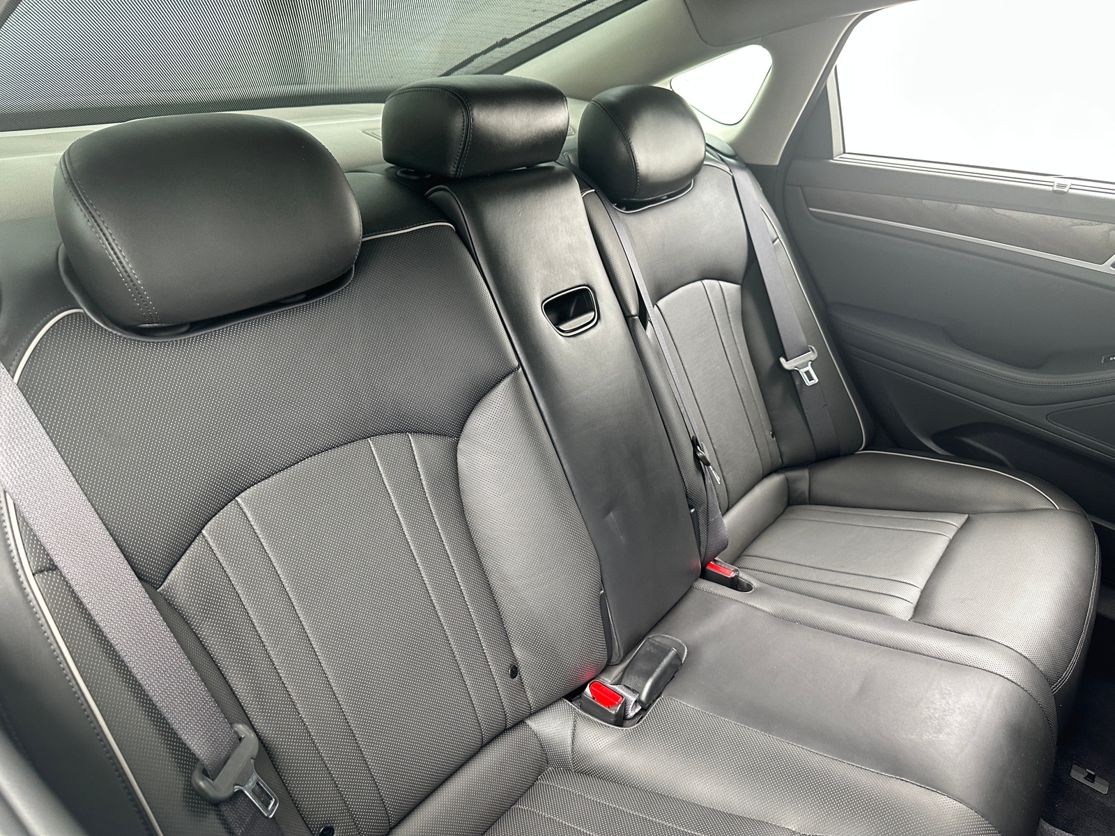 Thumbnail: 2016 Hyundai Genesis - 5