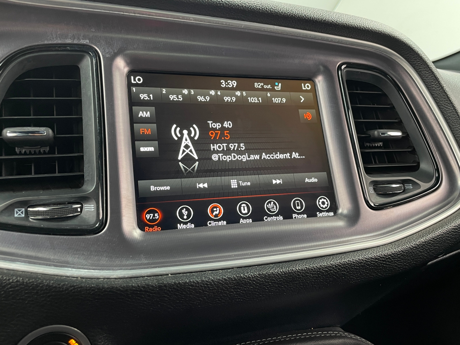Thumbnail: 2019 Dodge Challenger - 2