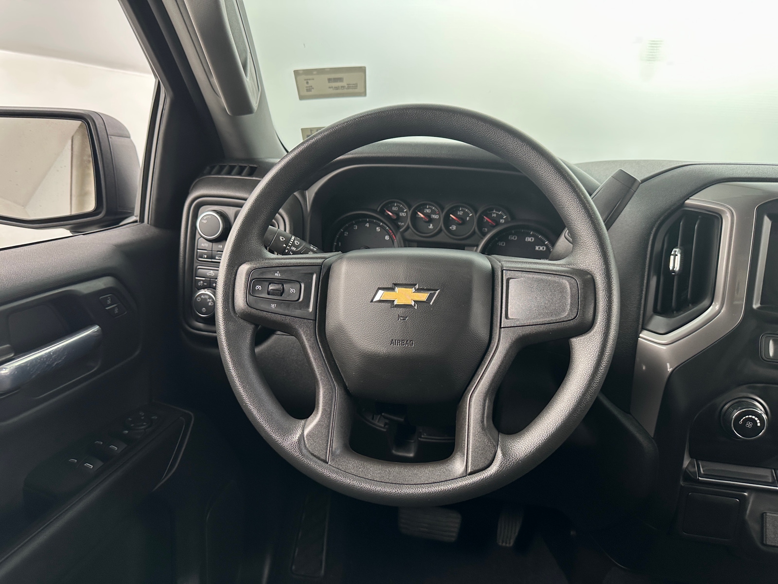 Thumbnail: 2020 Chevrolet Silverado 1500 - 5