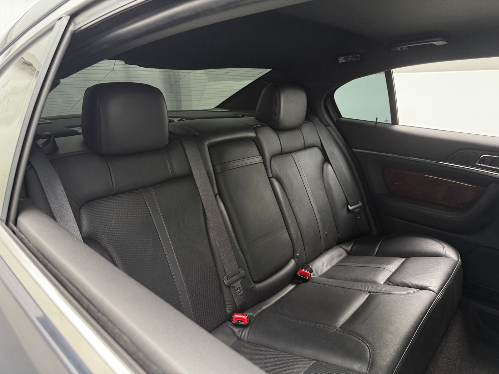 Thumbnail: 2014 Lincoln MKS - 5