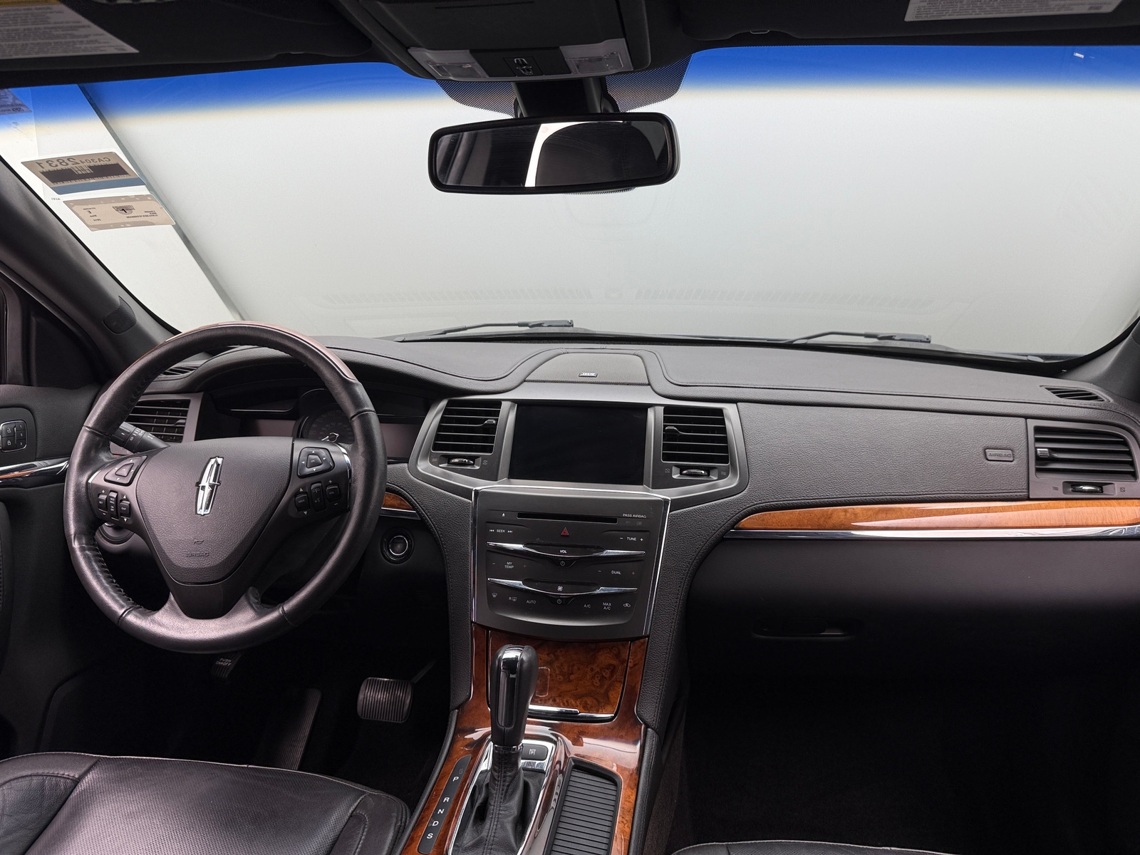 Thumbnail: 2014 Lincoln MKS - 2