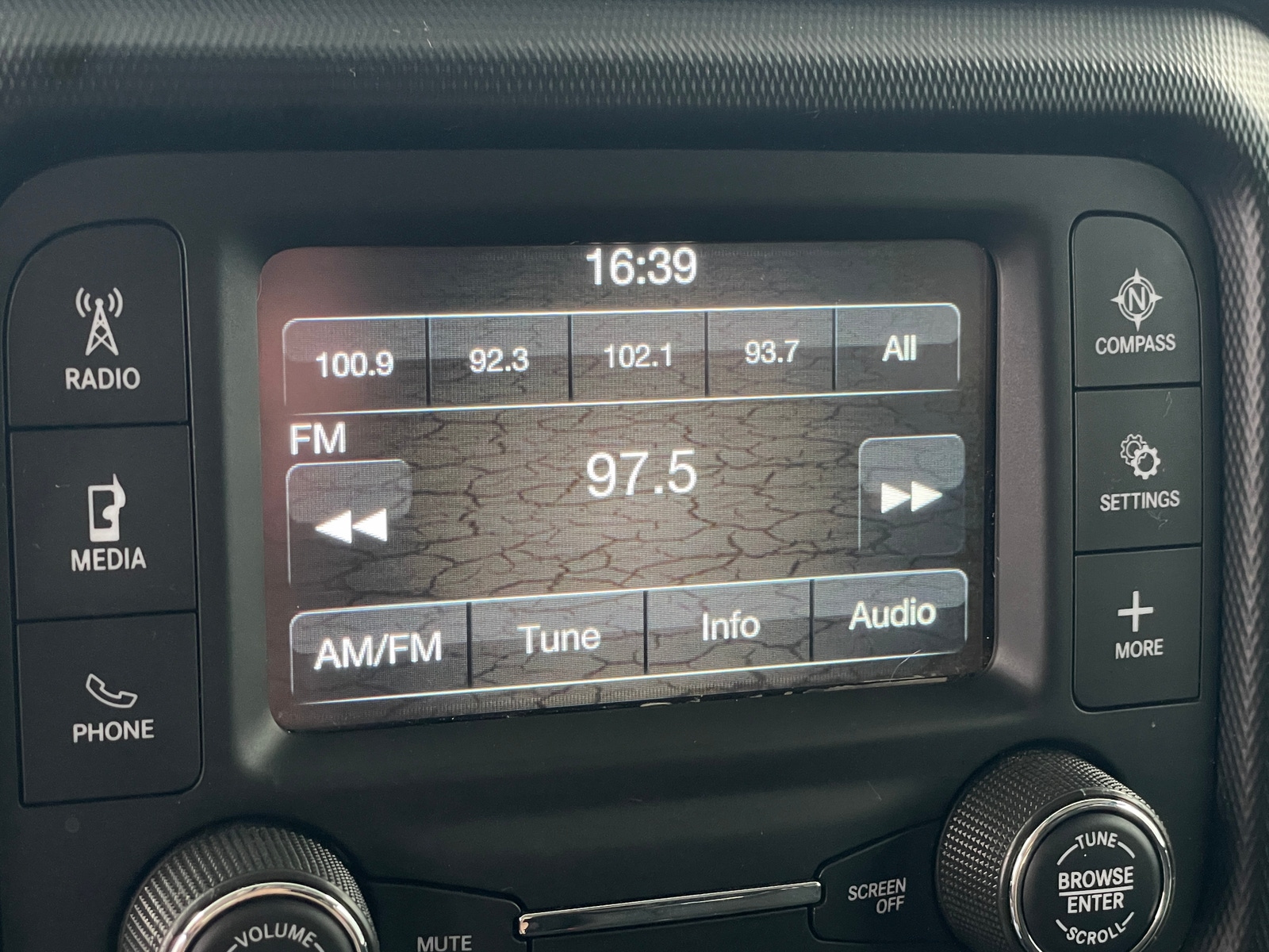 Thumbnail: 2019 Jeep Wrangler - 4