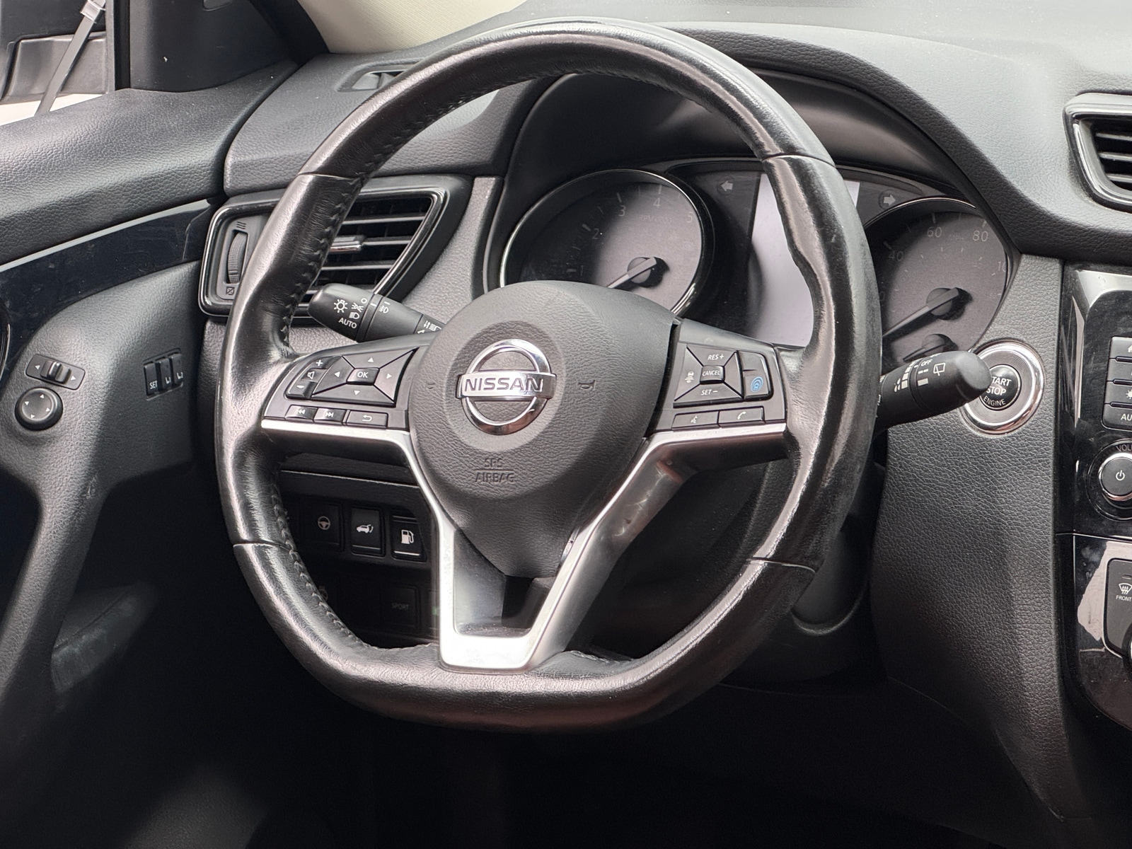 Thumbnail: 2018 Nissan Rogue - 4