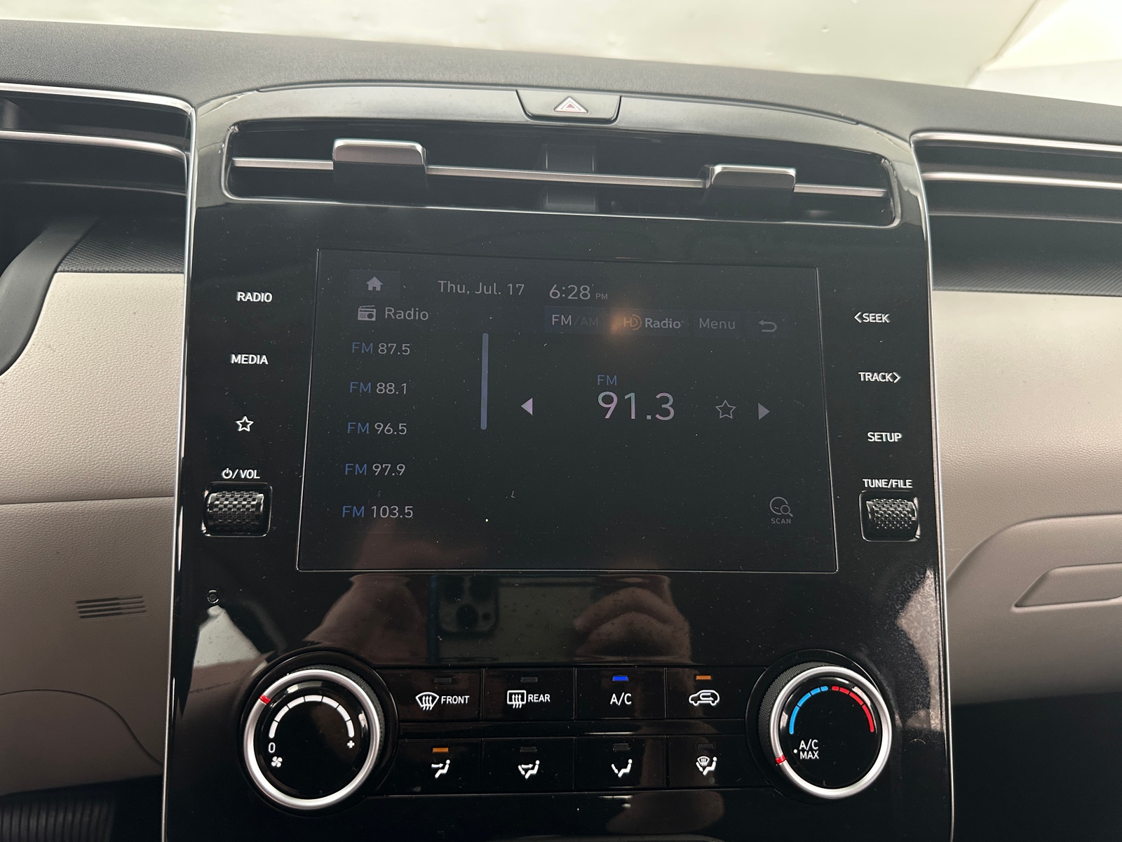 Thumbnail: 2024 Hyundai Tucson - 4