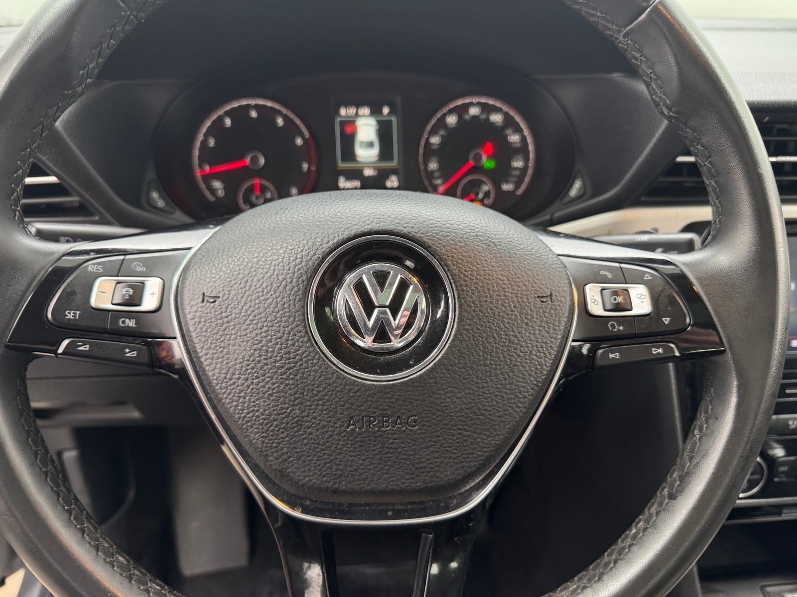 Thumbnail: 2021 Volkswagen Passat - 4