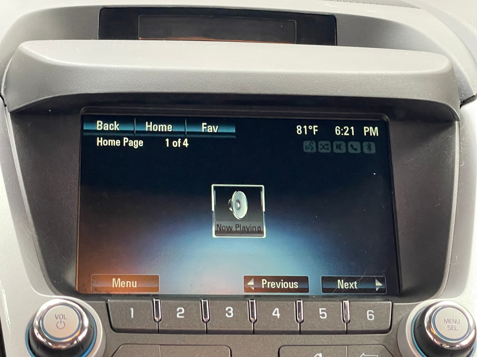 Thumbnail: 2015 Chevrolet Equinox - 3