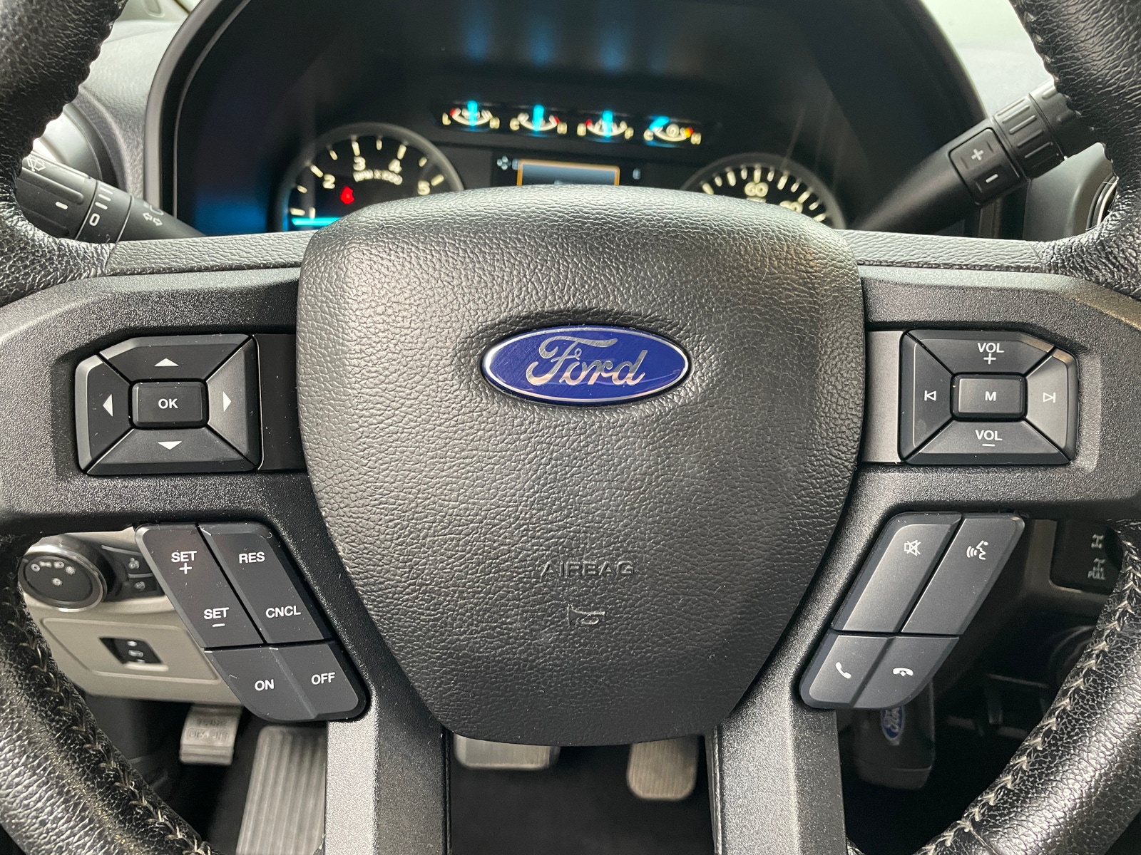 Thumbnail: 2016 Ford Econoline - 5