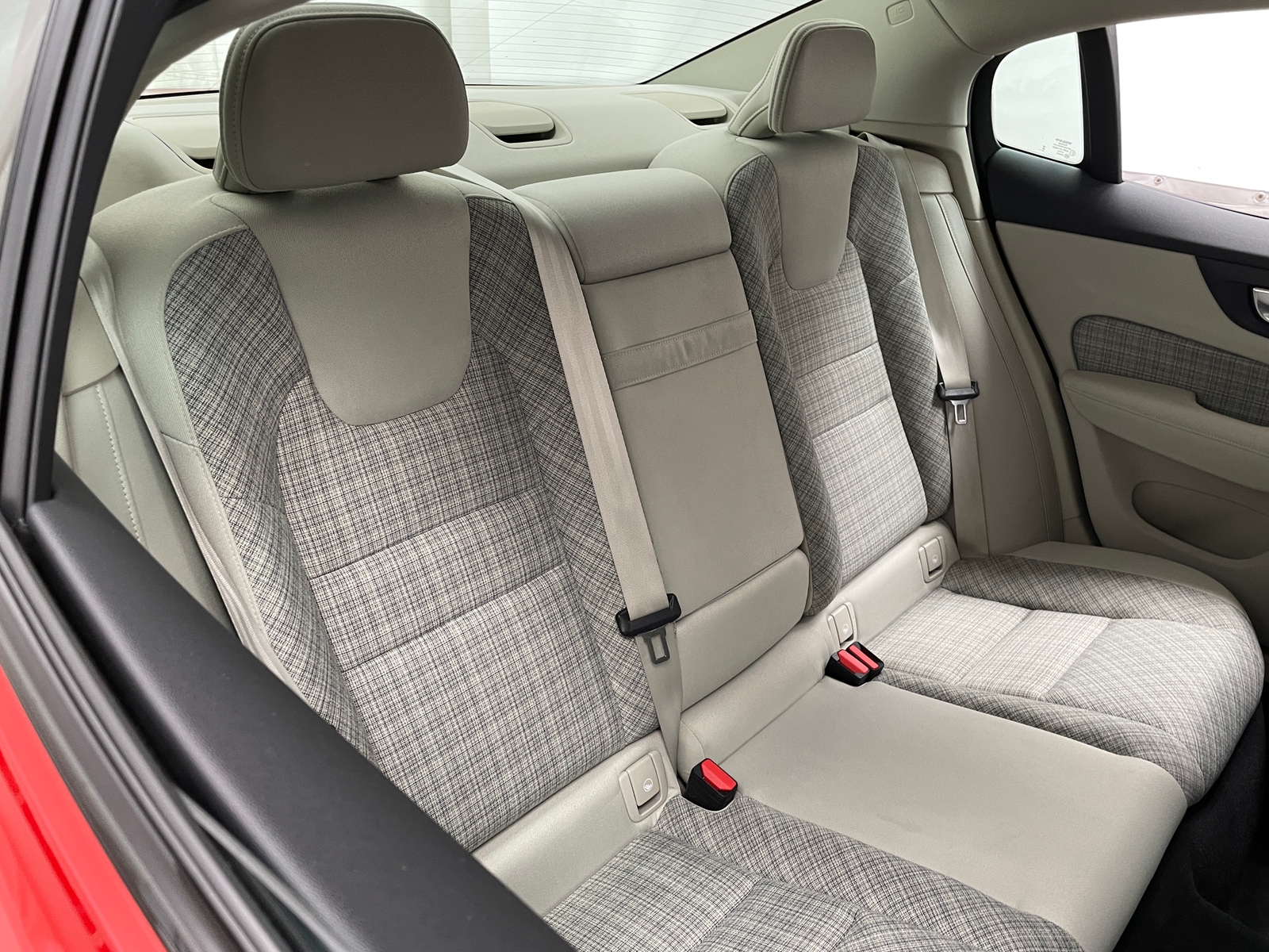 Thumbnail: 2024 Volvo S60 - 6
