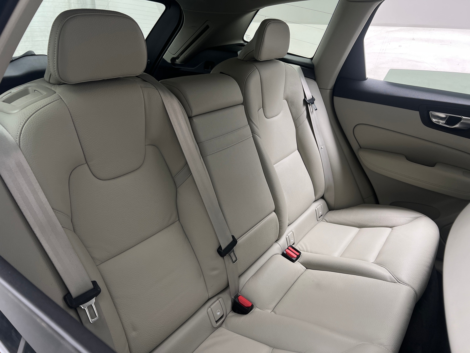 Thumbnail: 2021 Volvo XC60 - 5
