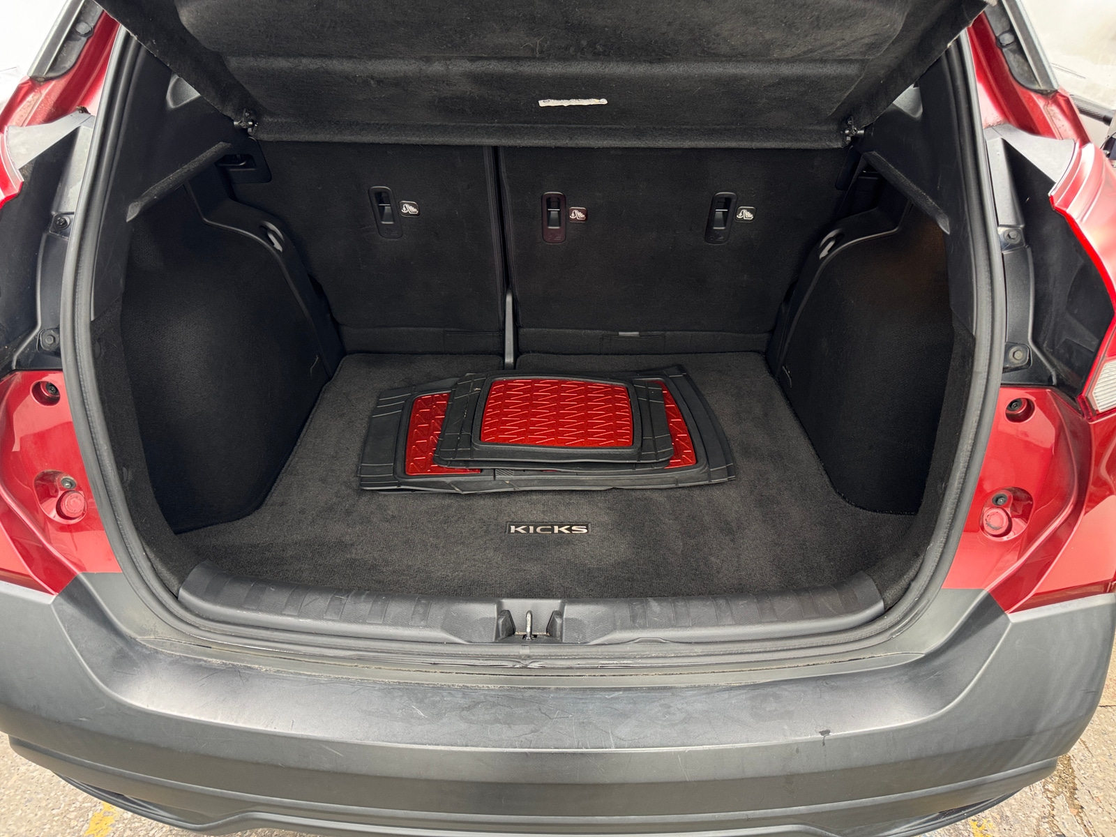 Thumbnail: 2019 Nissan Kicks - 7