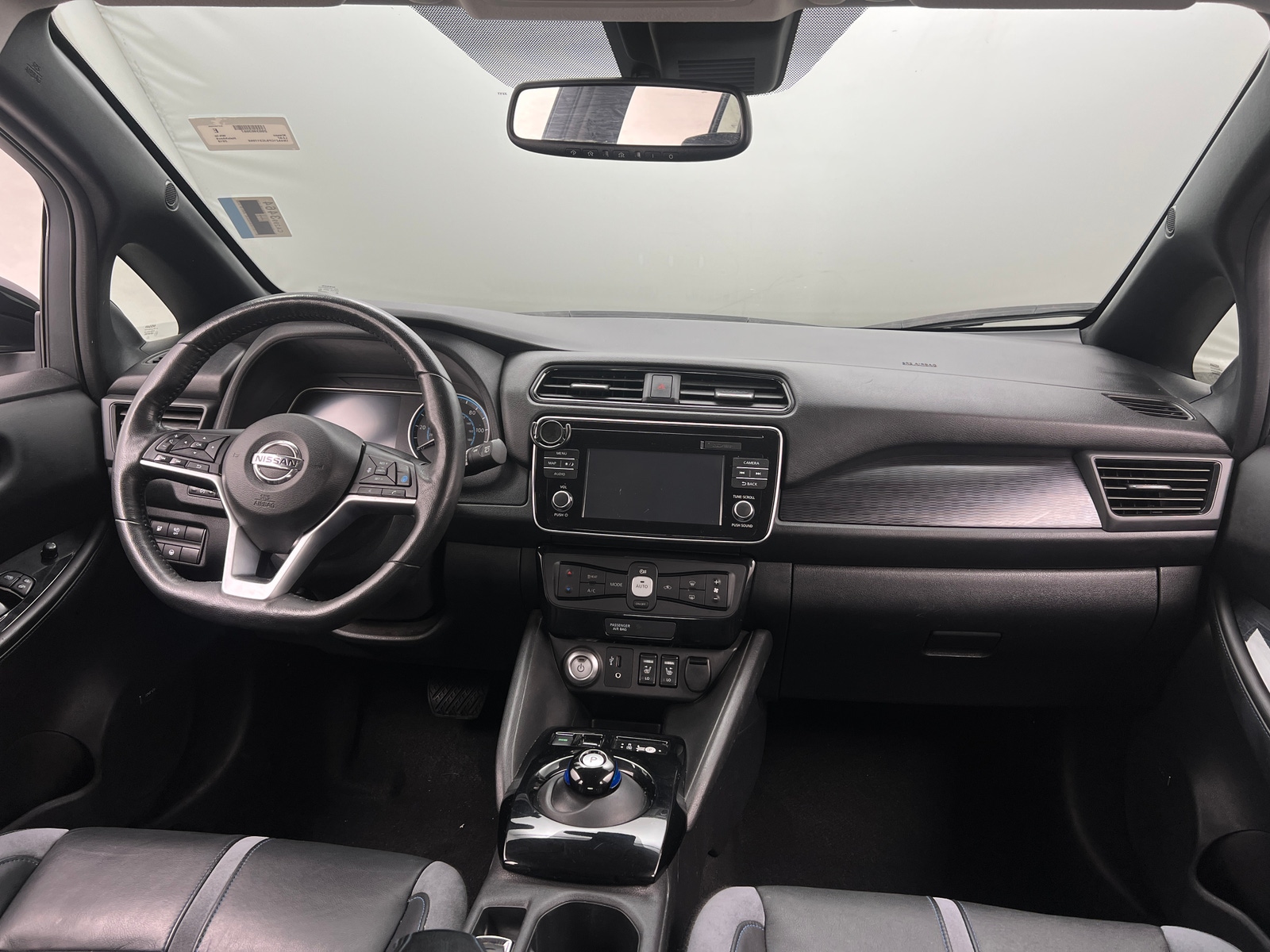 Thumbnail: 2018 Nissan Leaf - 2