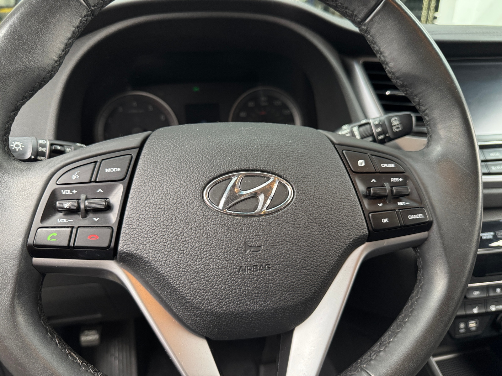 Thumbnail: 2016 Hyundai Tucson - 4