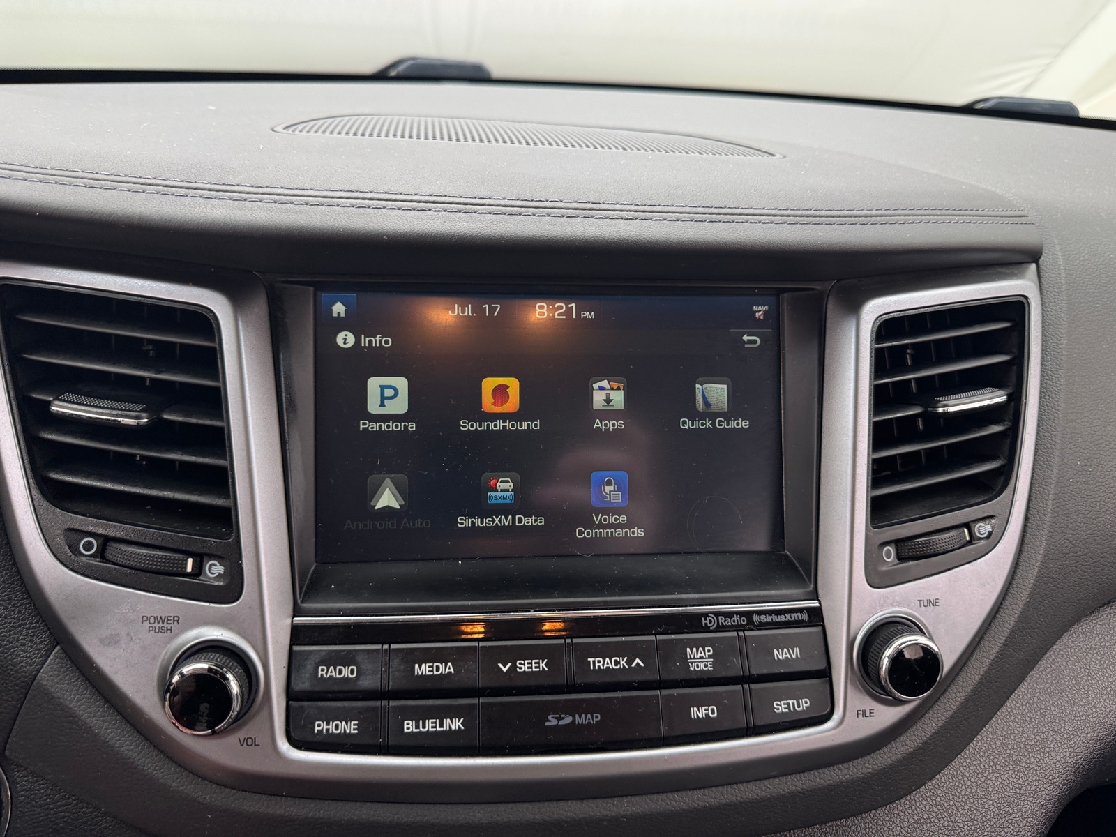 Thumbnail: 2016 Hyundai Tucson - 3