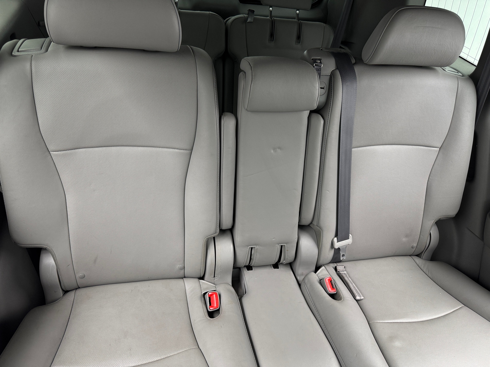 Thumbnail: 2012 Toyota Highlander - 5