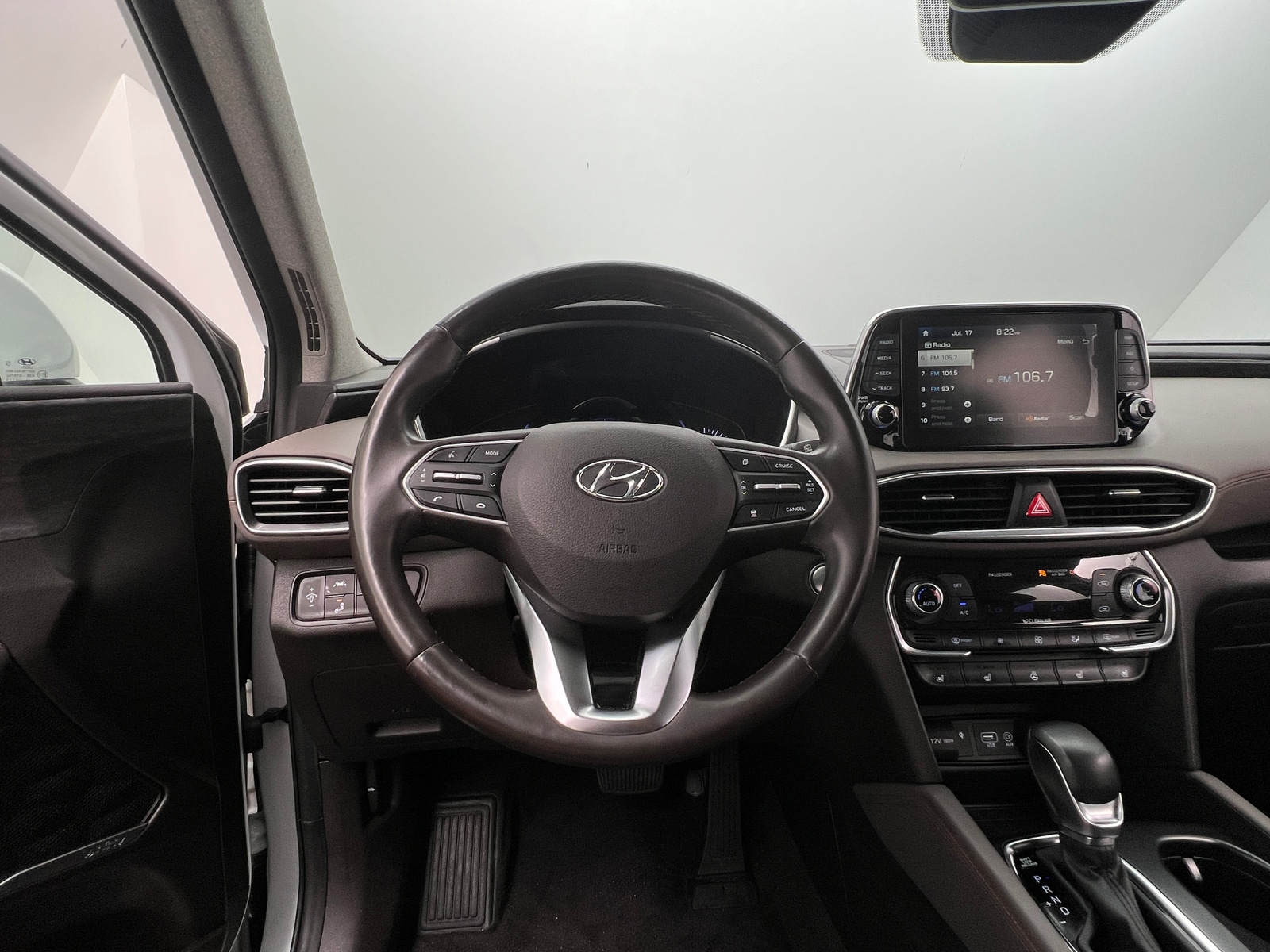 Thumbnail: 2020 Hyundai Santa Fe - 4