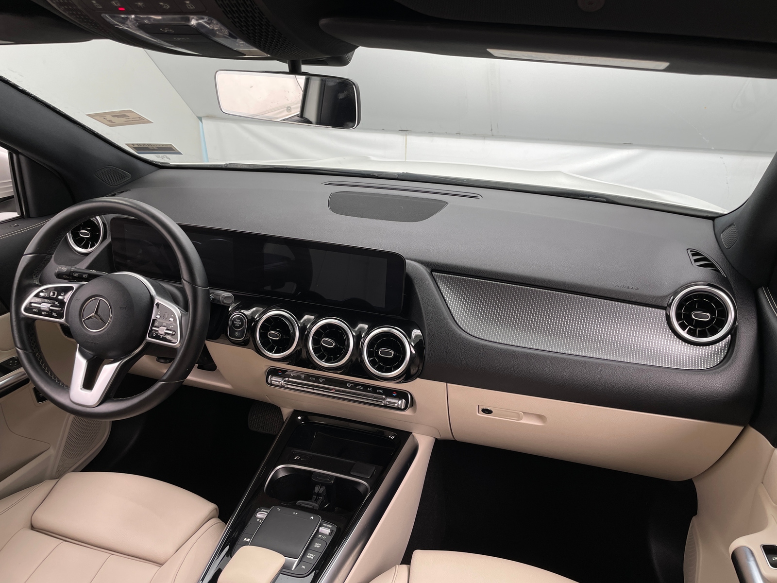 Thumbnail: 2022 Mercedes-Benz GLA - 3