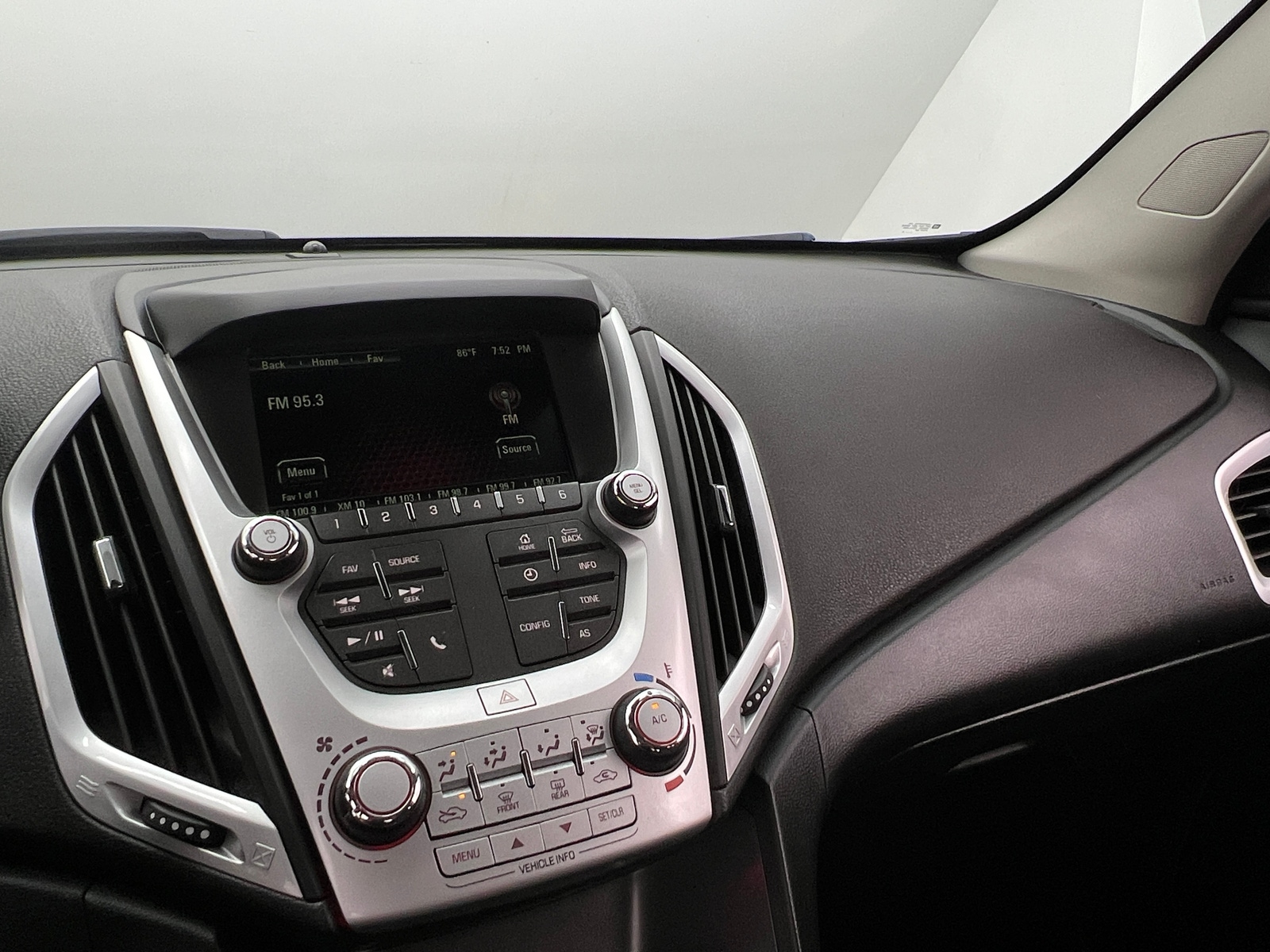 Thumbnail: 2016 GMC Terrain - 4