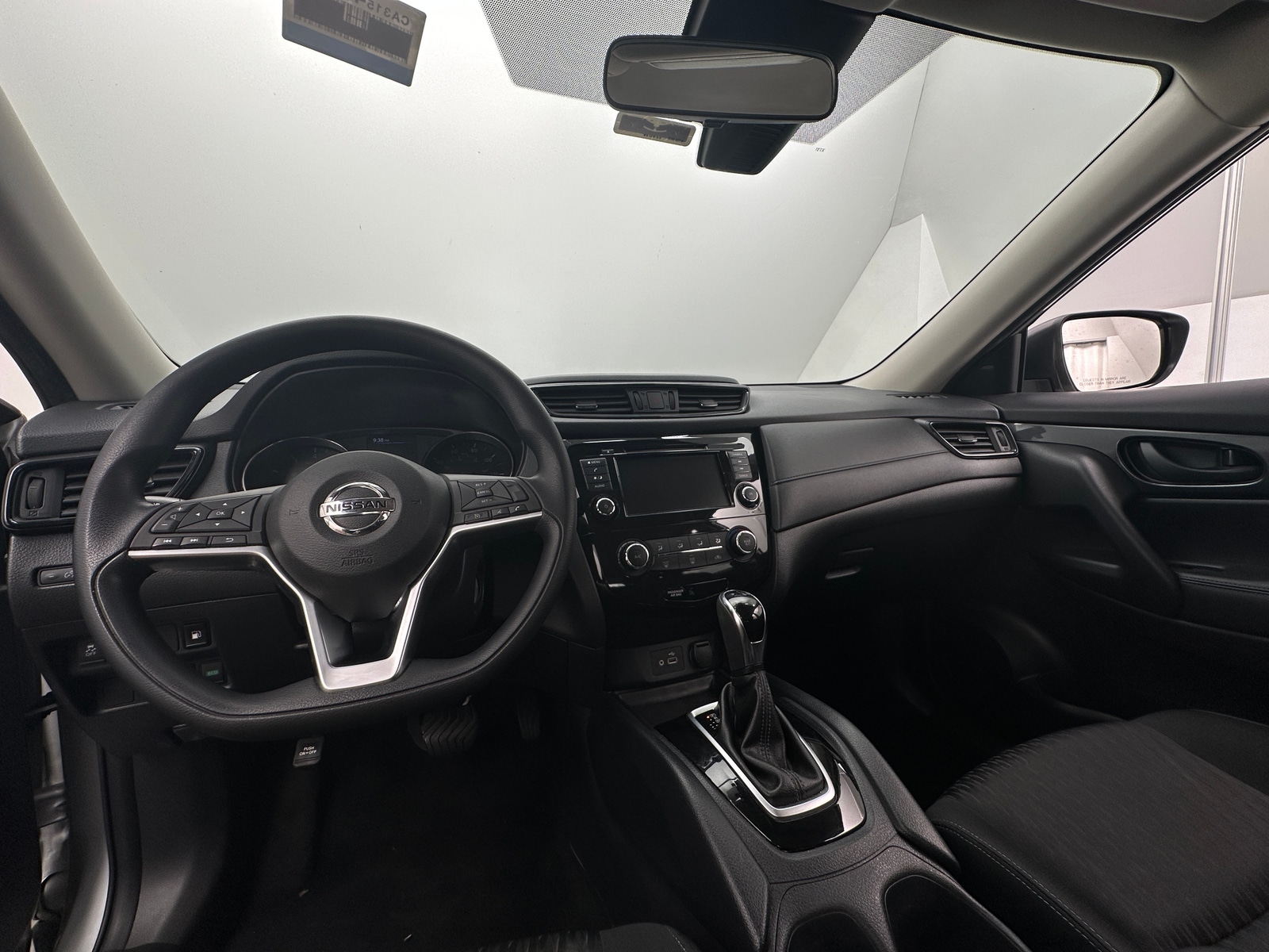 Thumbnail: 2019 Nissan Rogue - 3