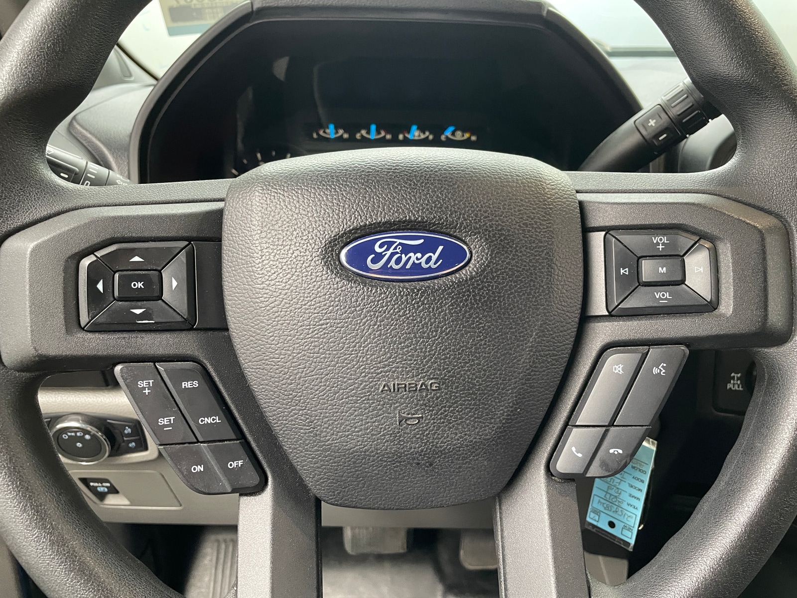 Thumbnail: 2017 Ford Econoline - 5