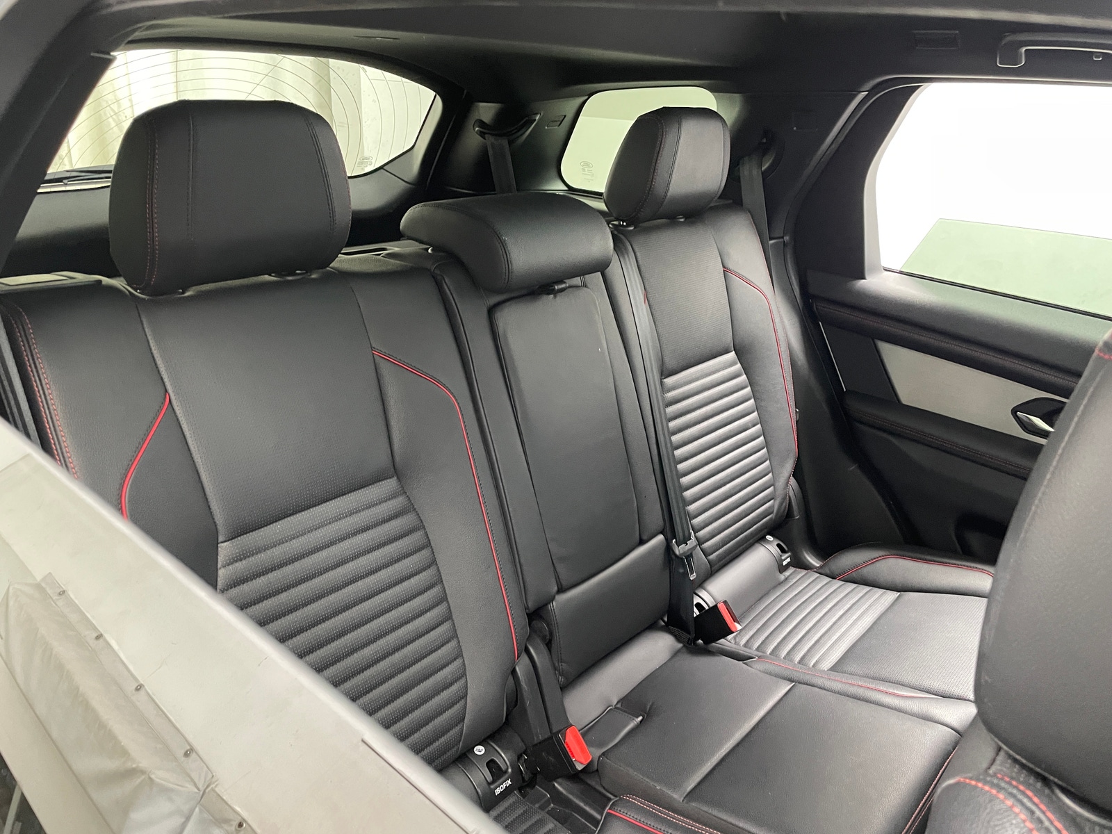 Thumbnail: 2022 Land Rover Discovery Sport - 5