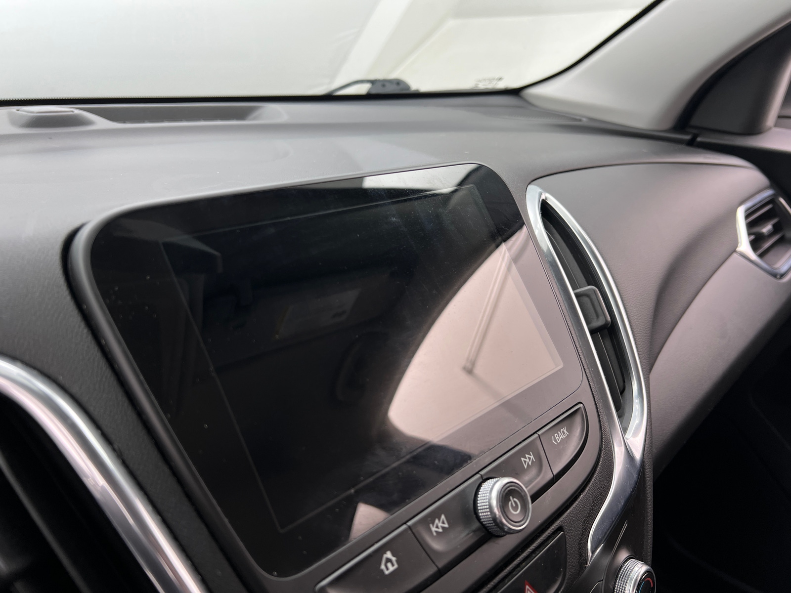 Thumbnail: 2021 Chevrolet Equinox - 4