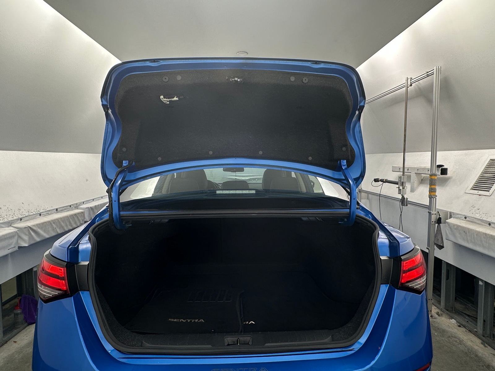 Thumbnail: 2021 Nissan Sentra - 7