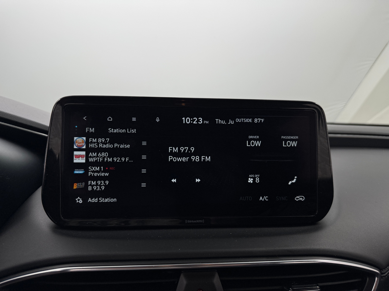 Thumbnail: 2023 Hyundai Santa Fe - 4
