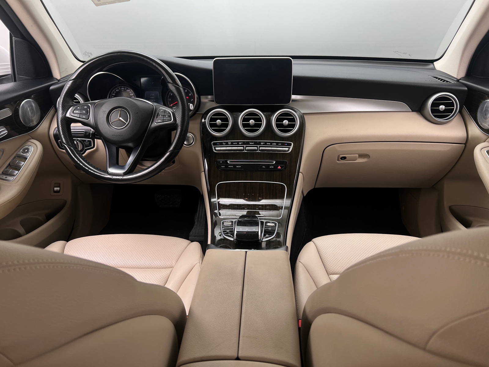 Thumbnail: 2018 Mercedes-Benz GLC - 2
