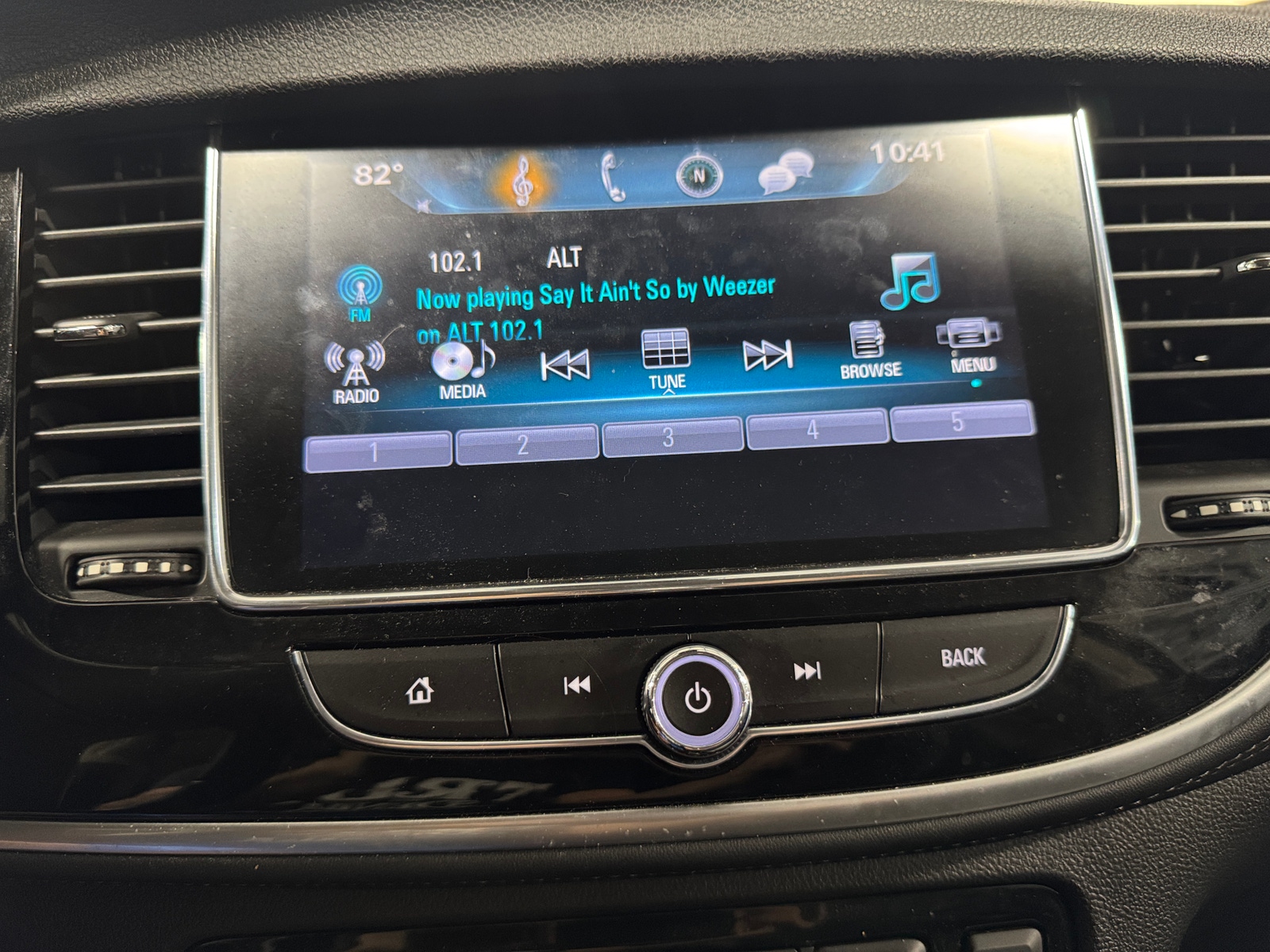Thumbnail: 2019 Buick Encore - 4