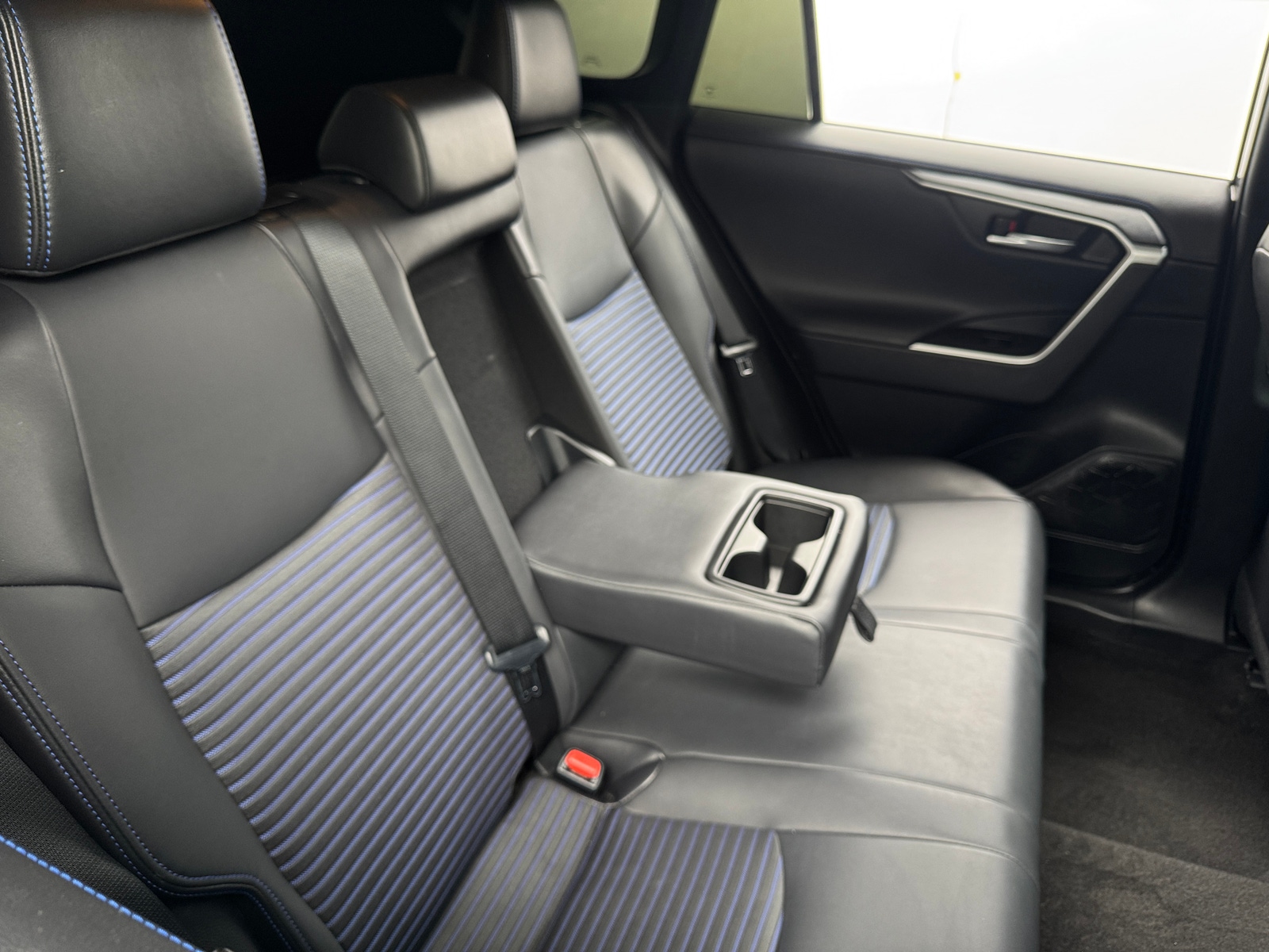 Thumbnail: 2021 Toyota RAV4 - 5