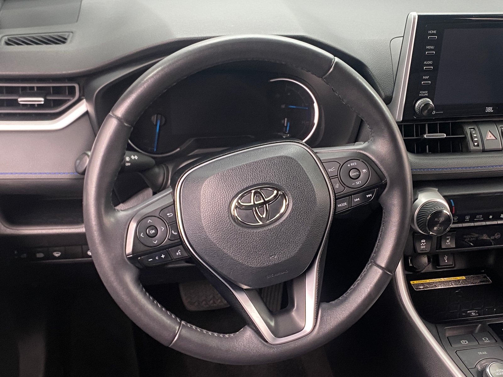 Thumbnail: 2021 Toyota RAV4 - 4