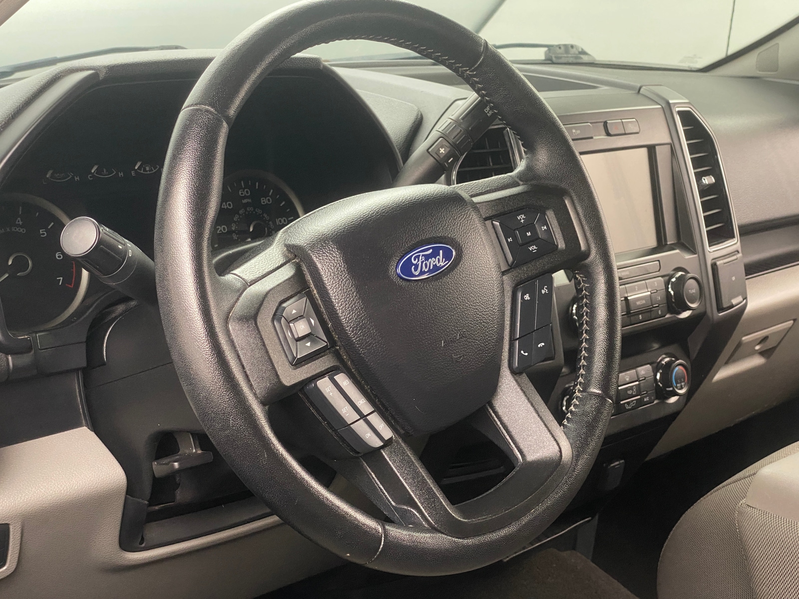 Thumbnail: 2019 Ford Econoline - 5