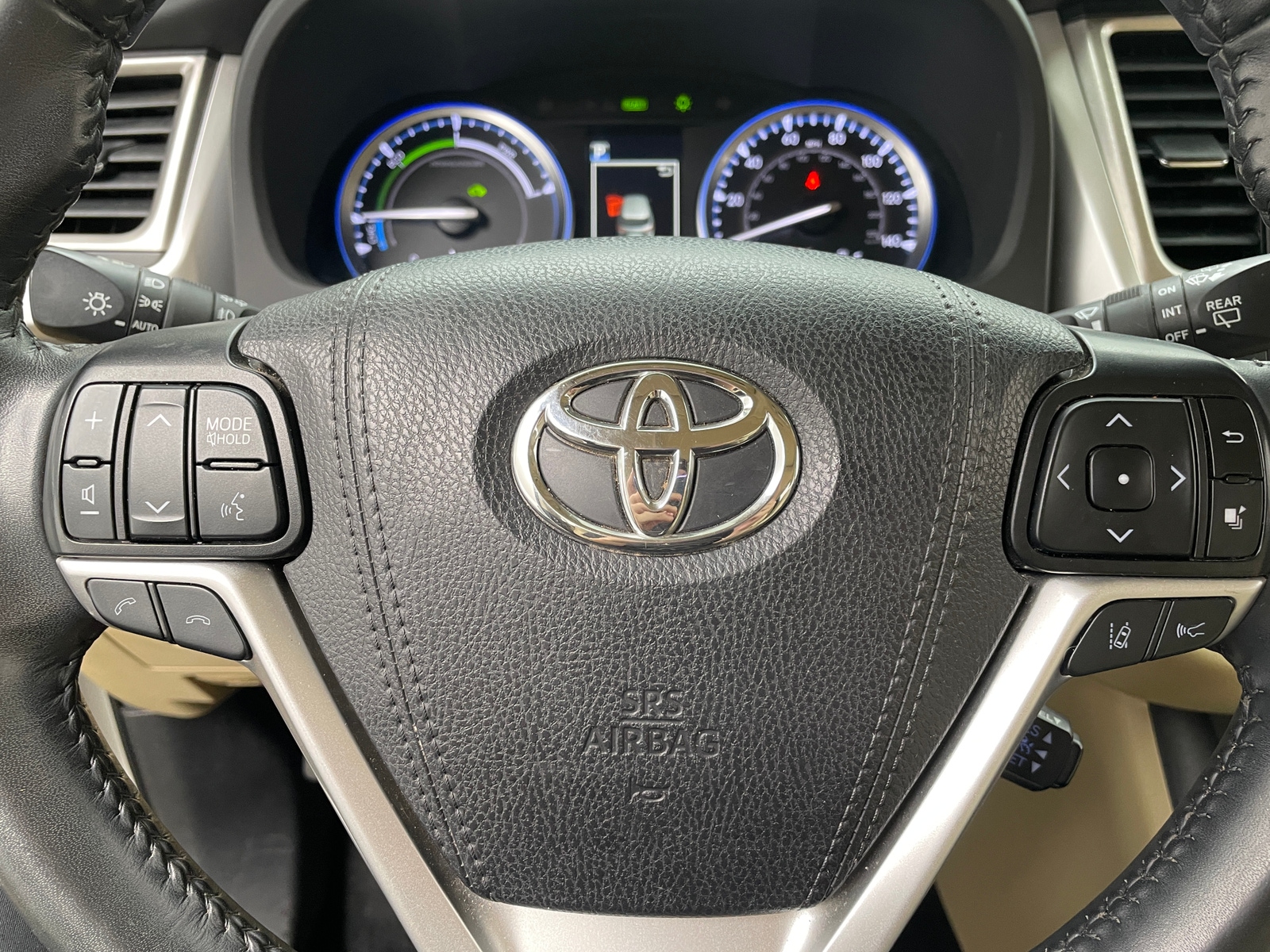 Thumbnail: 2019 Toyota Highlander - 4