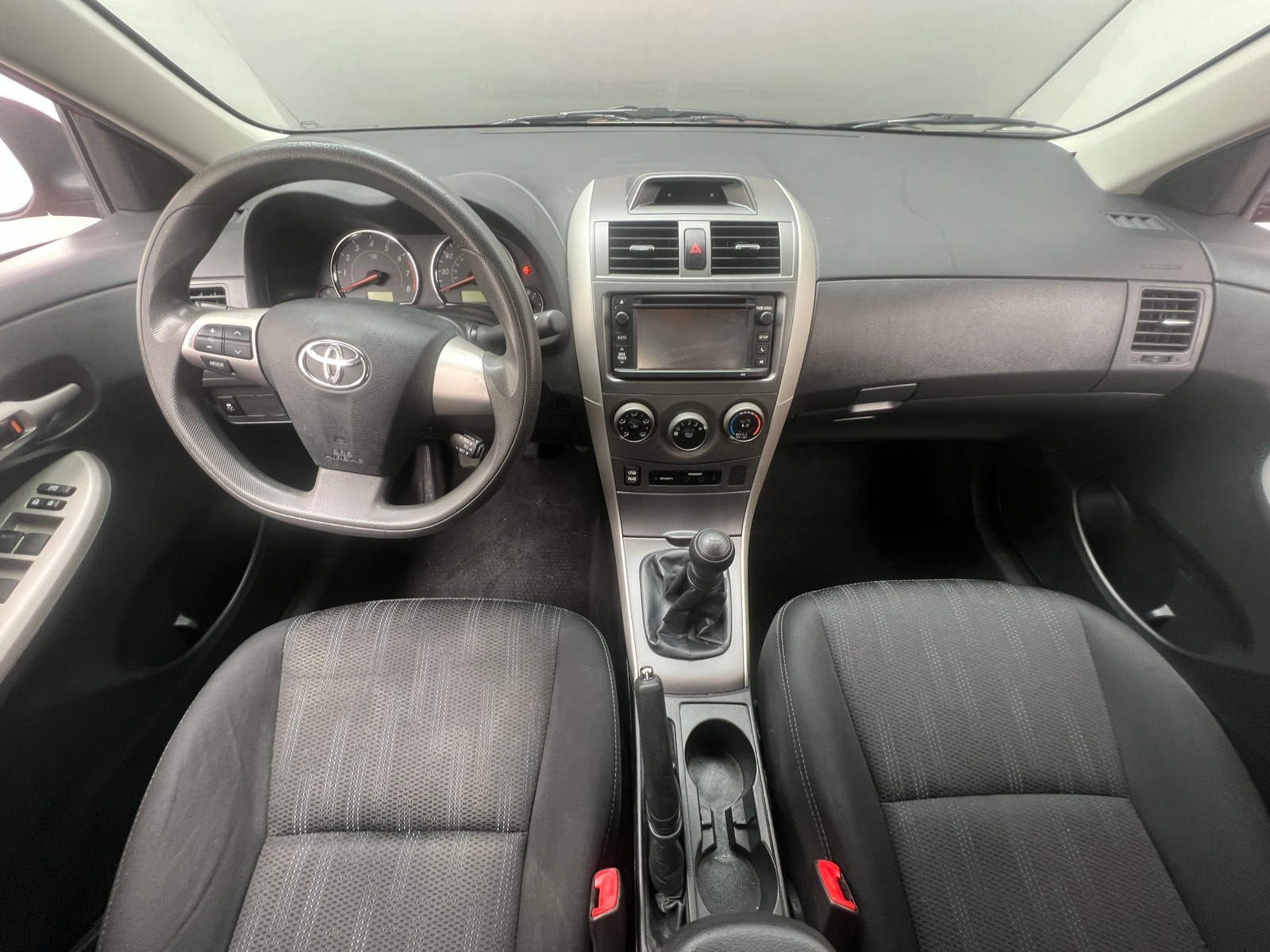 Thumbnail: 2013 Toyota Corolla - 3