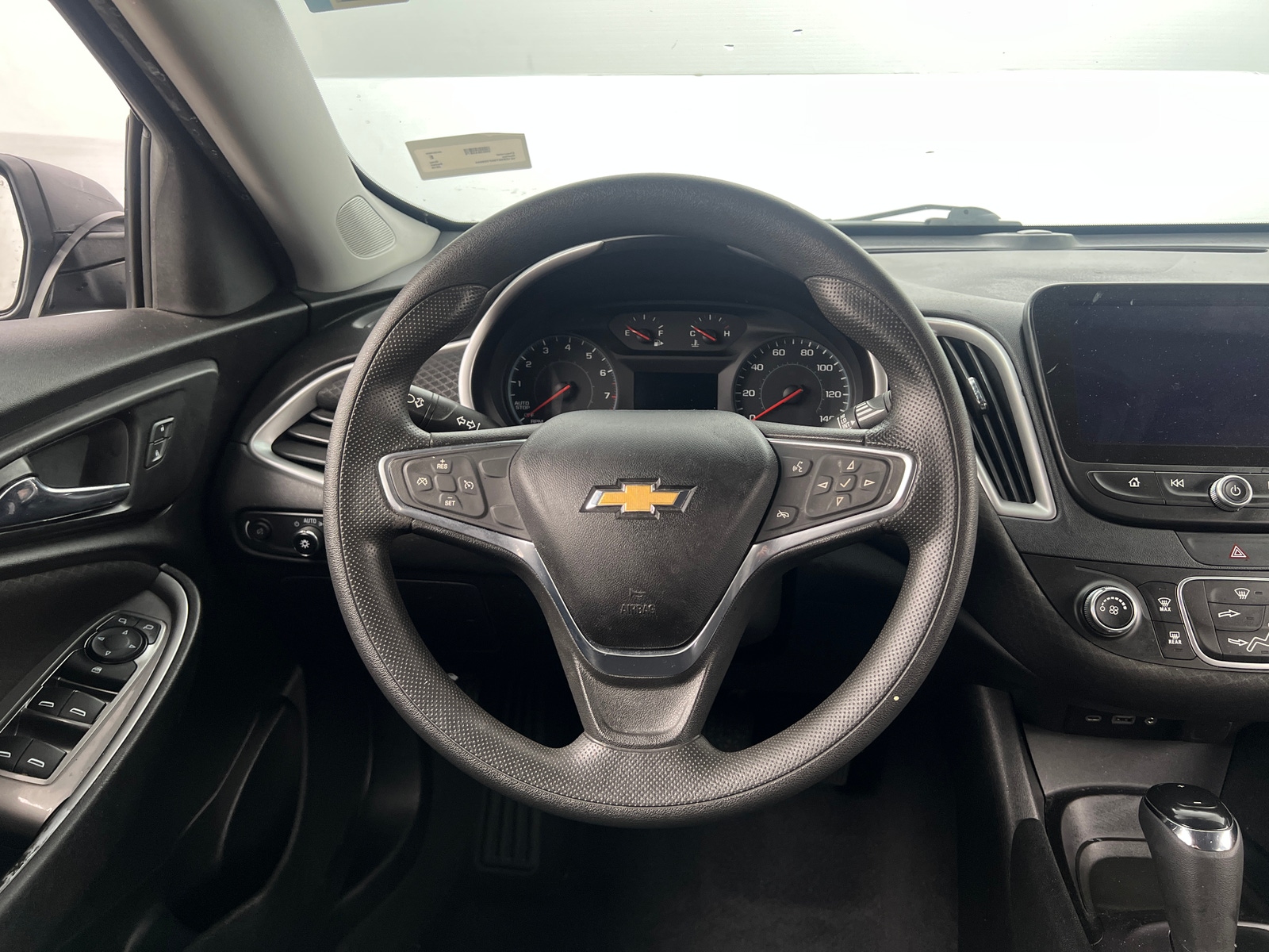 Thumbnail: 2019 Chevrolet Malibu - 5