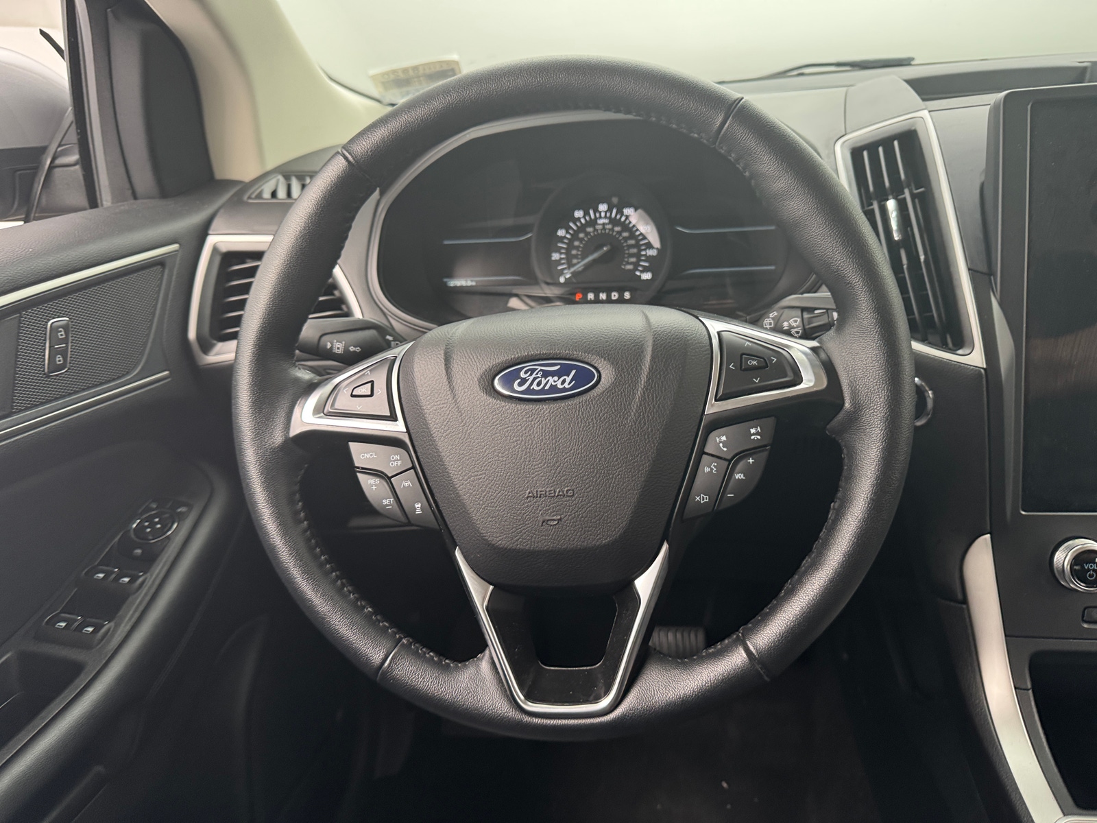Thumbnail: 2024 Ford Edge - 5