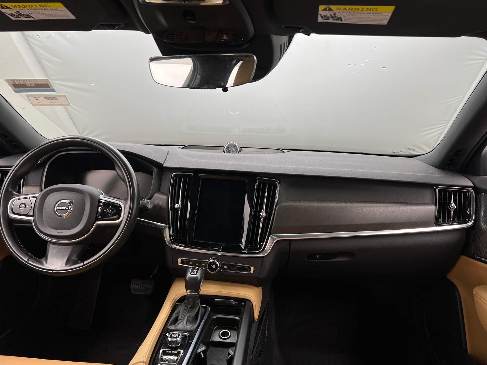 Thumbnail: 2018 Volvo V90 - 2