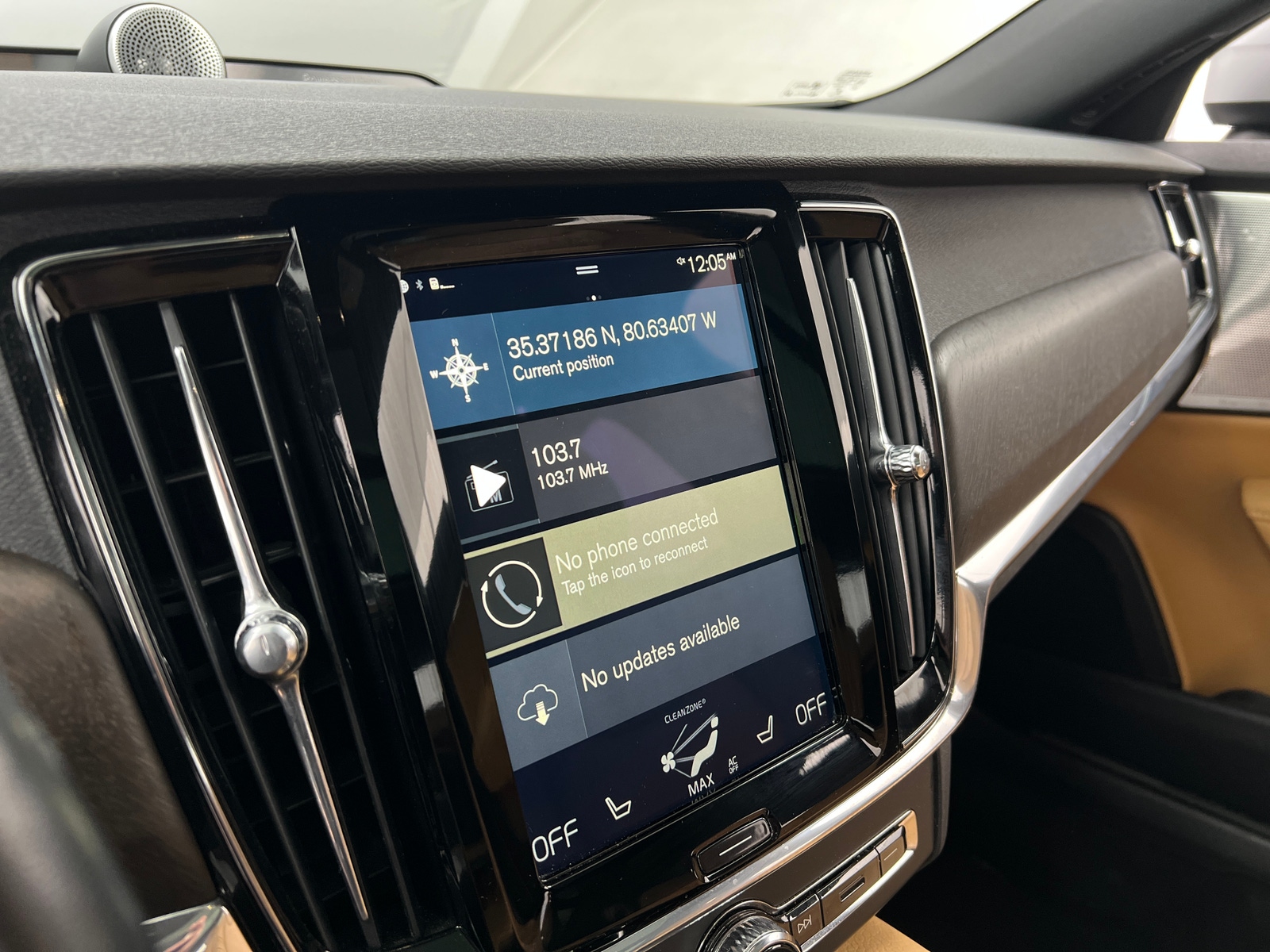Thumbnail: 2018 Volvo V90 - 3