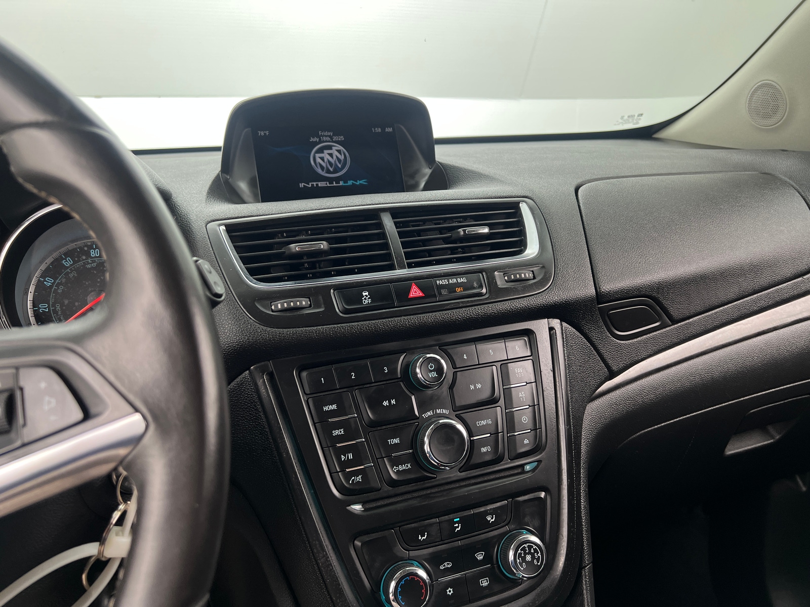 Thumbnail: 2014 Buick Encore - 4